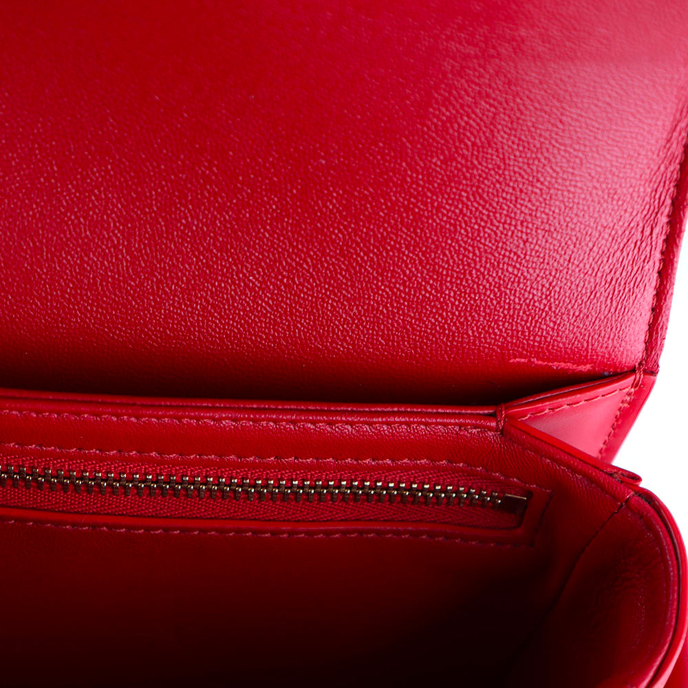 CELINE - Sac à bandoulière Triomphe teen en cuir rouge