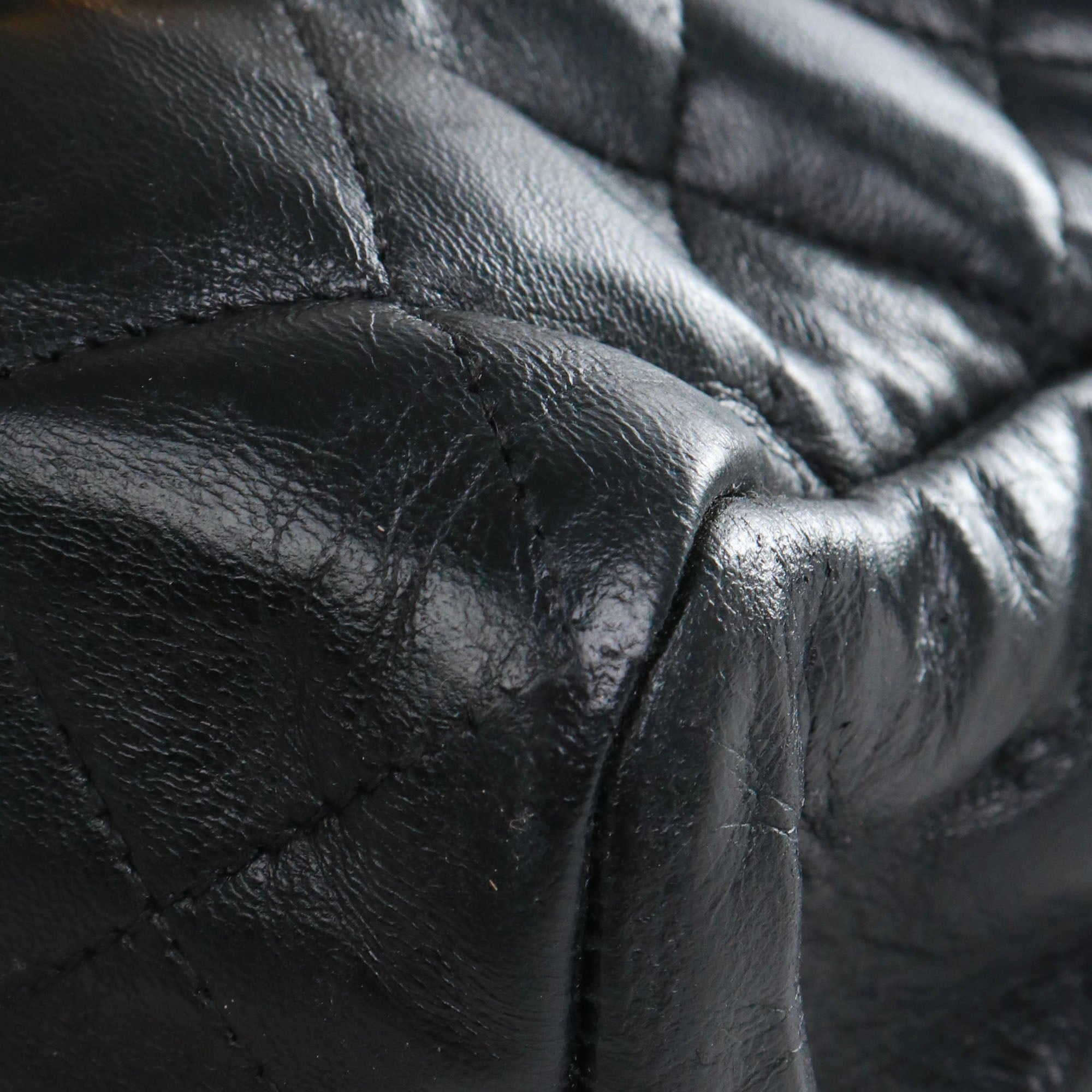 CHANEL - Vintage Chanel Caméra shoulder bag in cream white leather