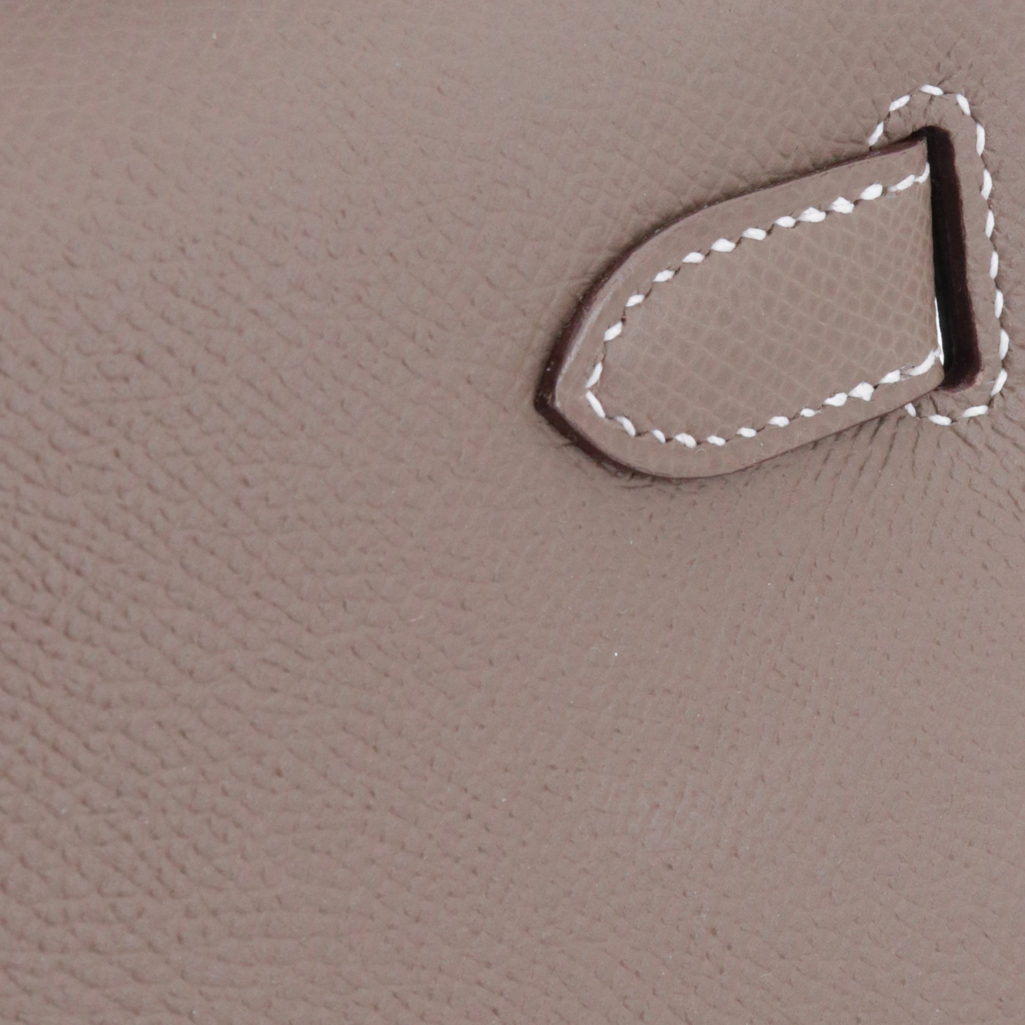 HERMÈS - Kelly 28 handbag in saddle biscuit epsom leather