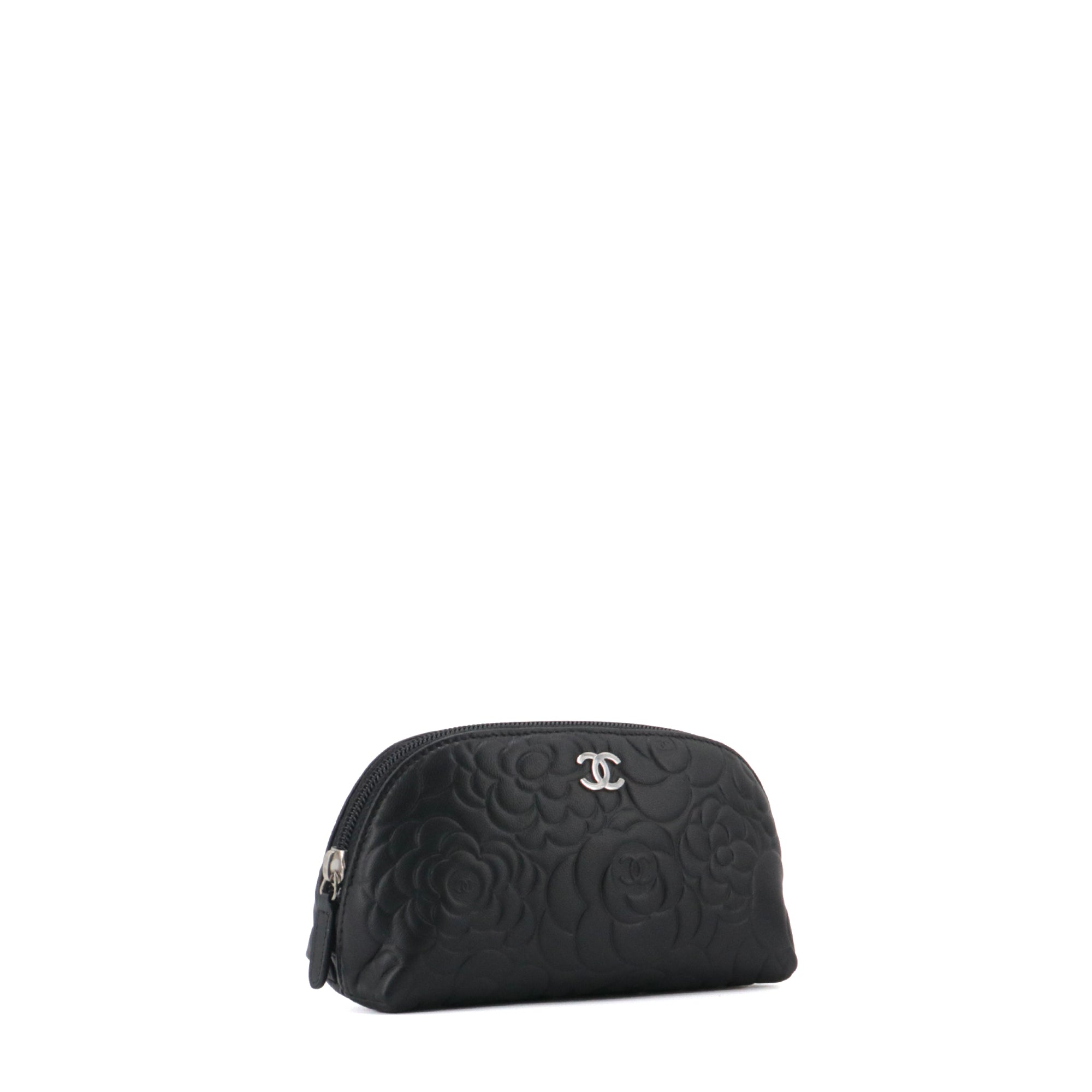 CHANEL - Pochette Camélia Chanel en cuir noir