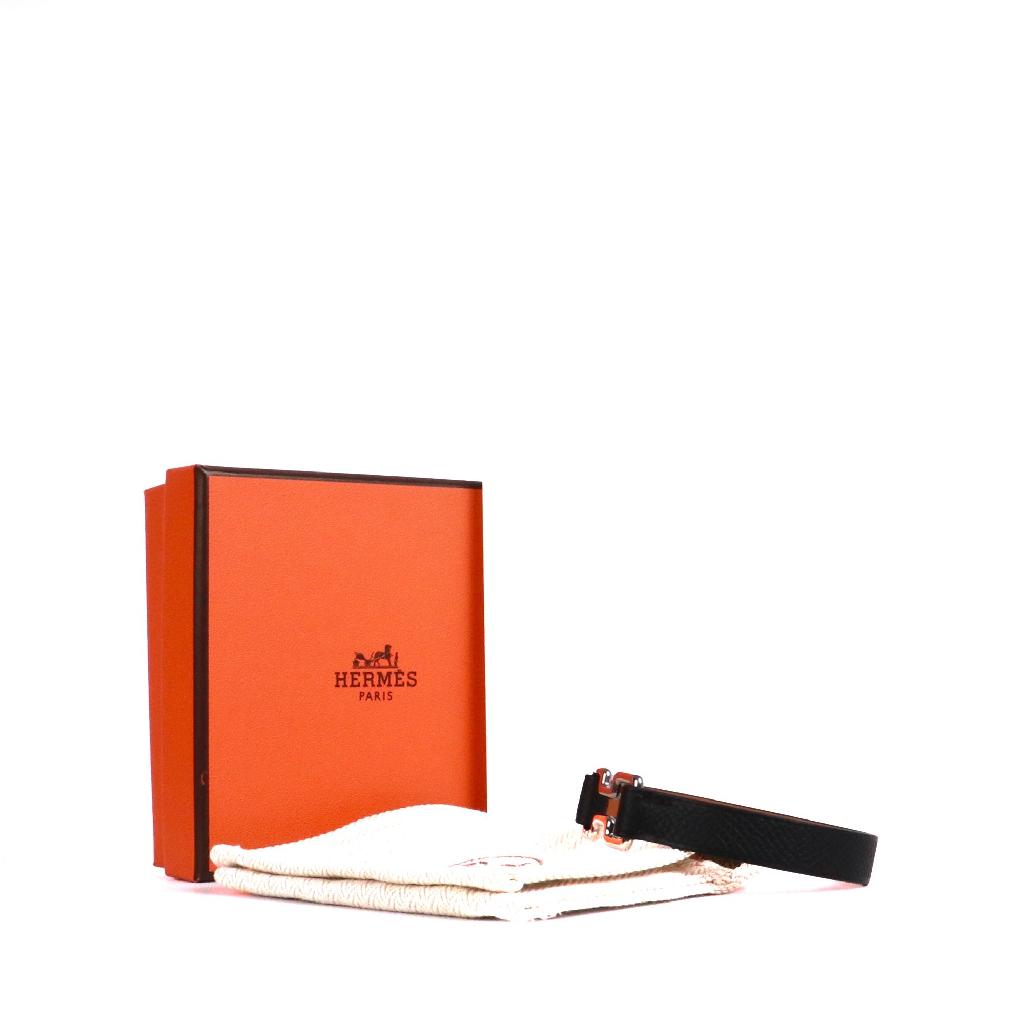HERMÈS - Clic Ring Bracelet Dog Collars