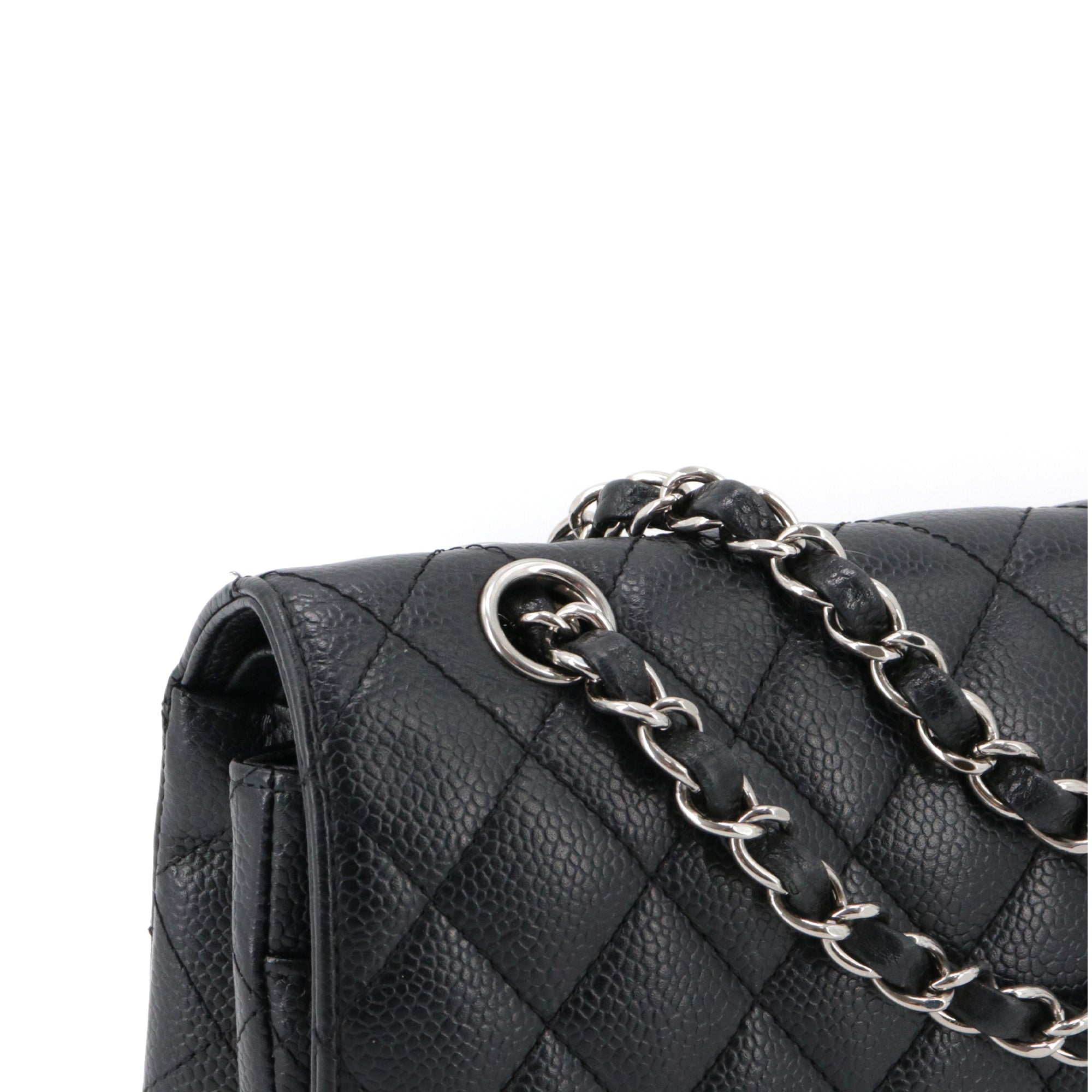 CHANEL - Sac à main Timeless/Classique Chanel medium double flap Chanel en cuir caviar noir