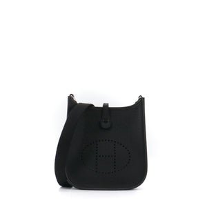 HERMÈS - Sac à bandoulière Evelyne 16 Hermès en cuir Taurillon Clémence noir