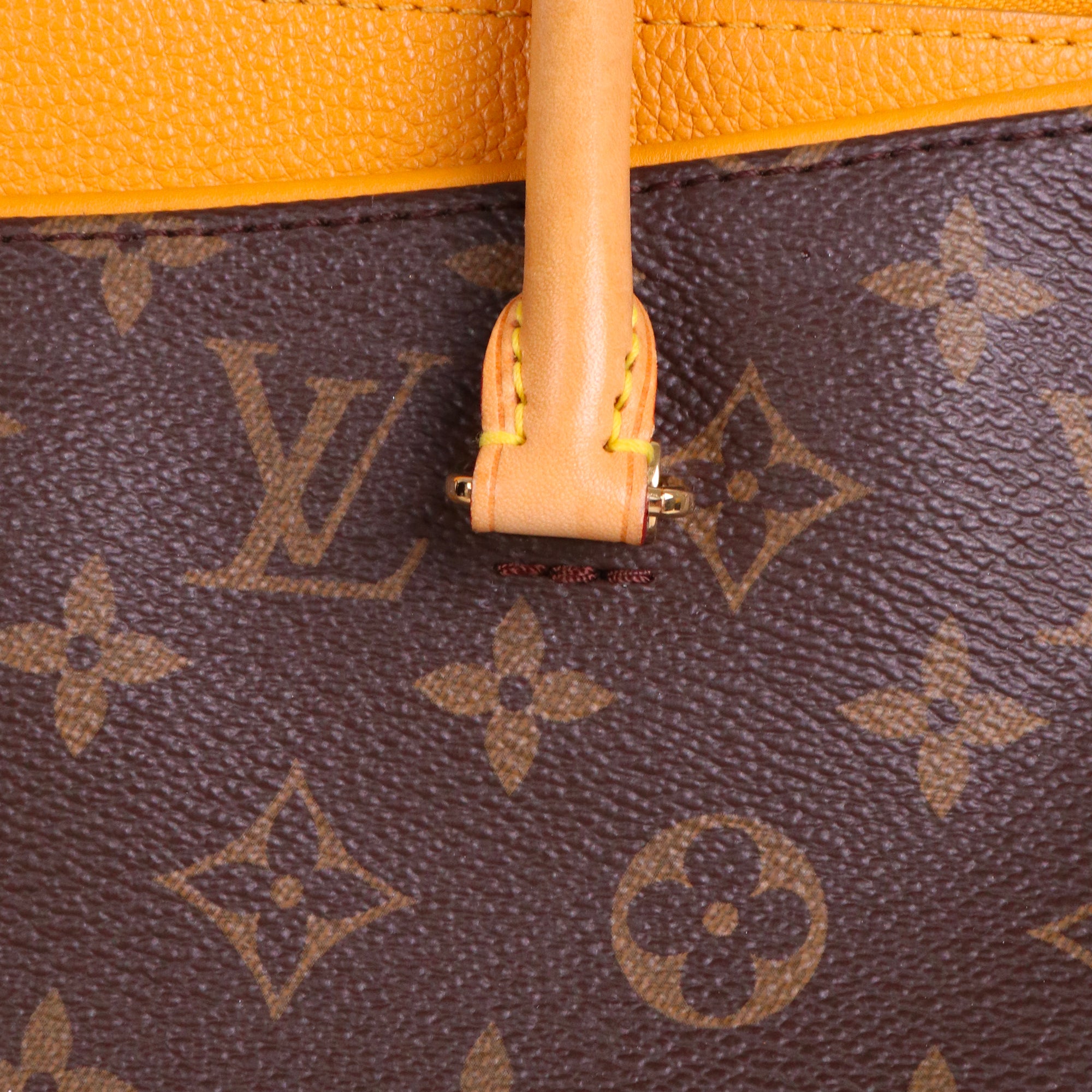 LOUIS VUITTON - Sac à main Pallas Louis Vuitton en toile monogrammée