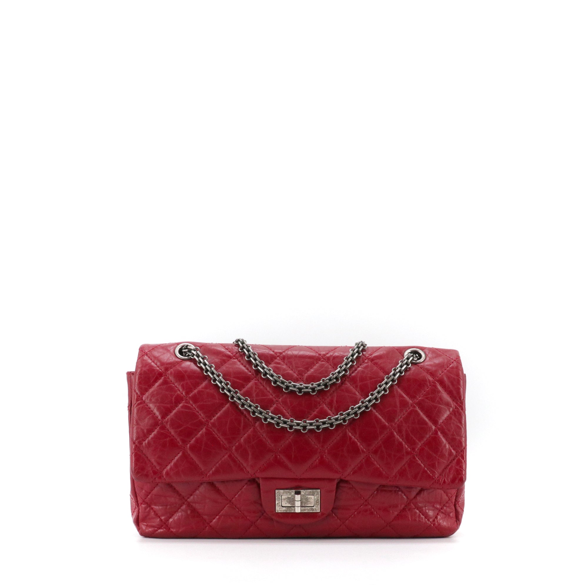 CHANEL - Sac à bandoulière 2.55 Chanel en cuir froissé bordeaux