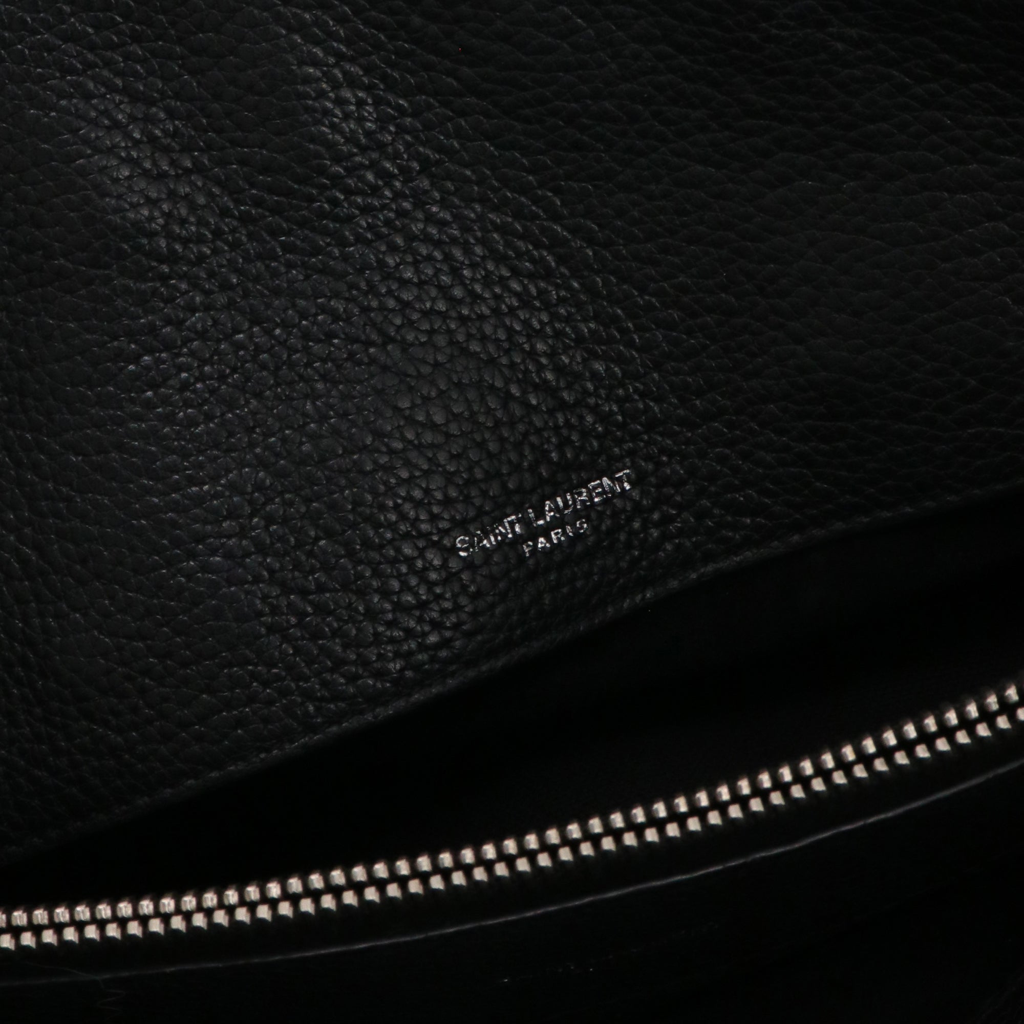 SAINT LAURENT - Sac de Jour Small Saint Laurent en cuir grainé noir