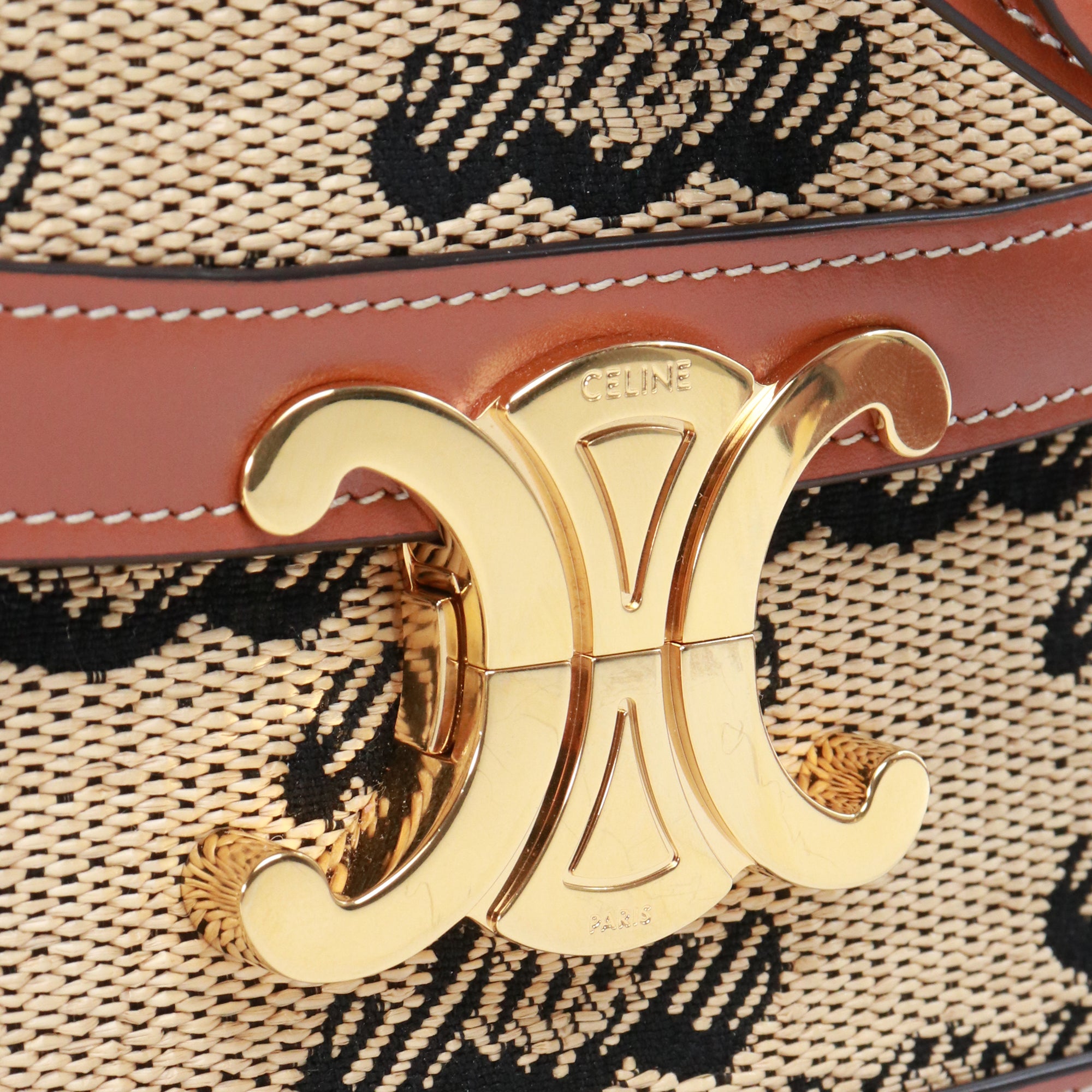 CELINE - Sac à bandoulière Triomphe medium Céline en raphia et cuir tan