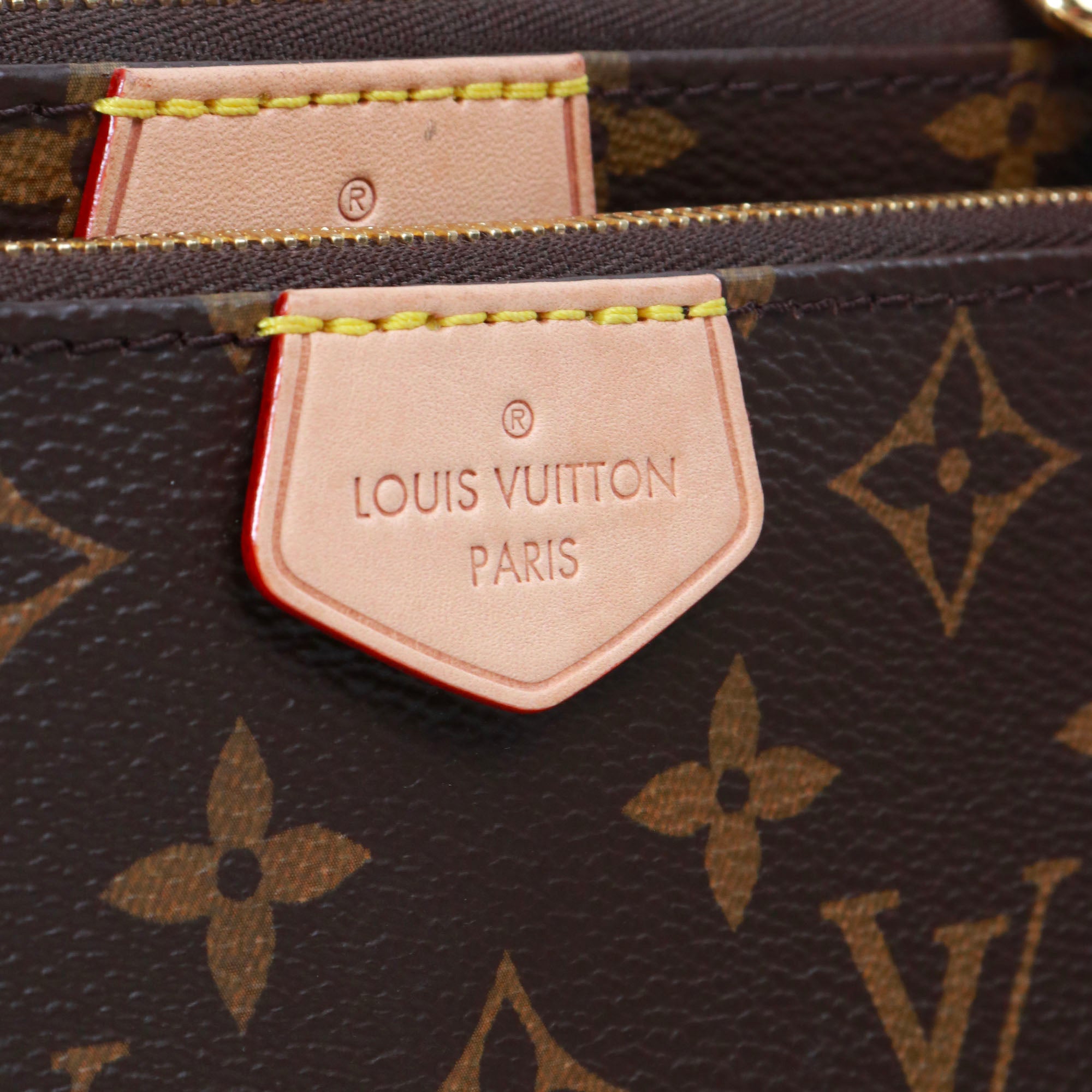 LOUIS VUITTON - Sac à bandoulière Multi Pochette Accessoires Louis Vuitton en toile monogramme