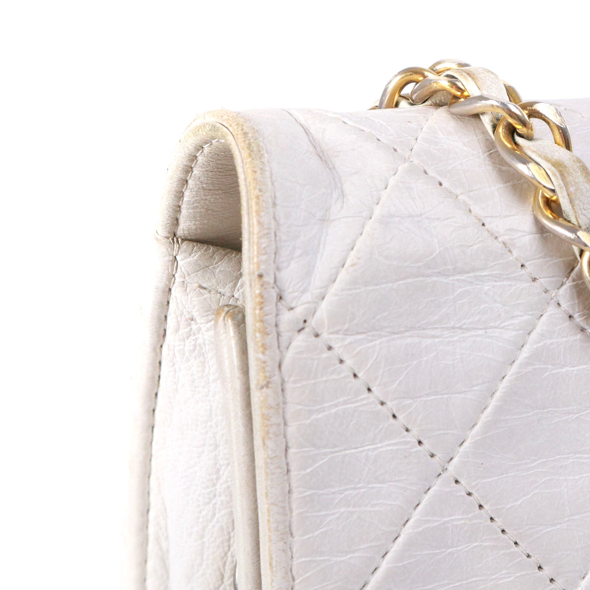 CHANEL - Sac classique à rabat Chanel vintage en cuir blanc