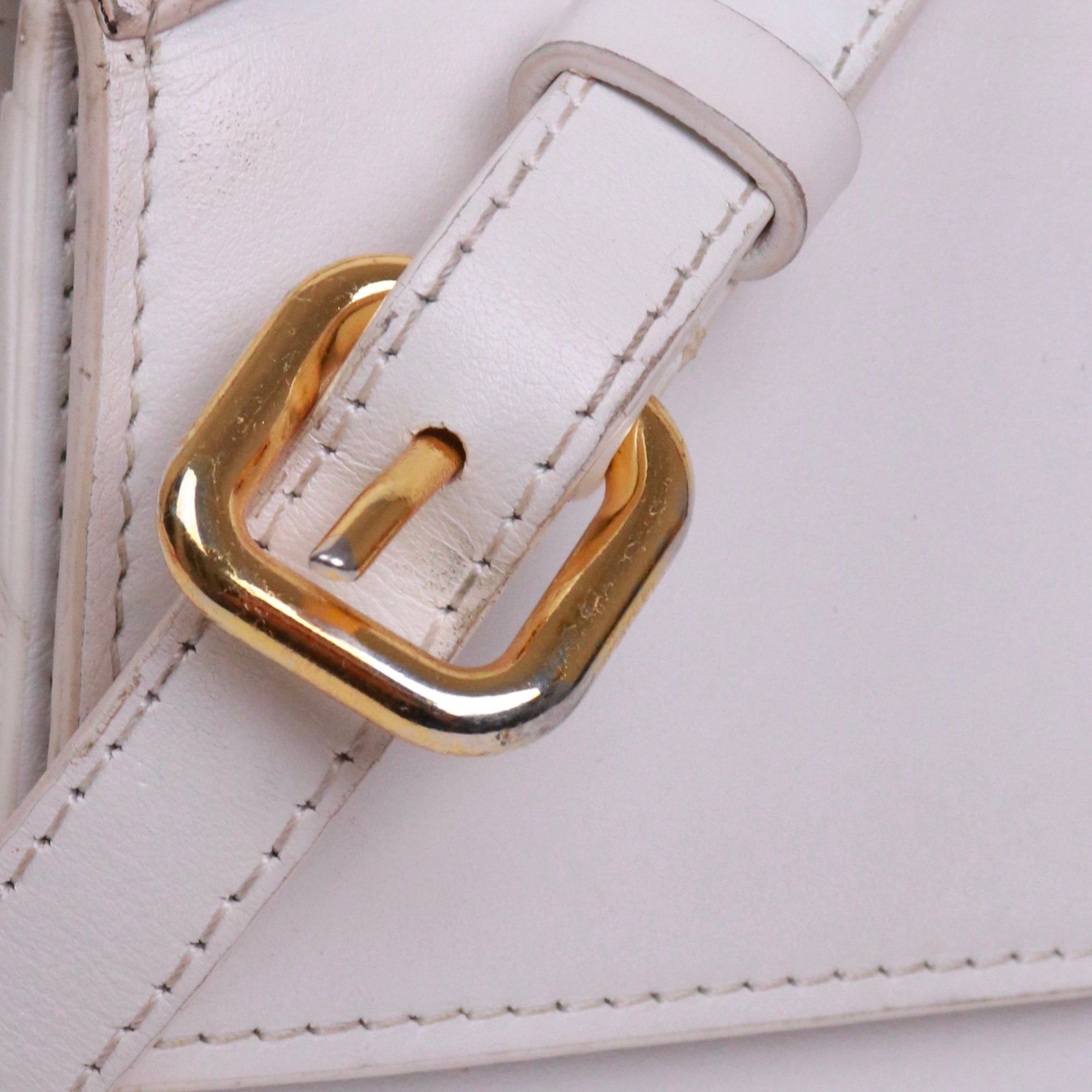 JACQUEMUS - Sac à bandoulière Le Grand Bambino Jacquemus en cuir blanc
