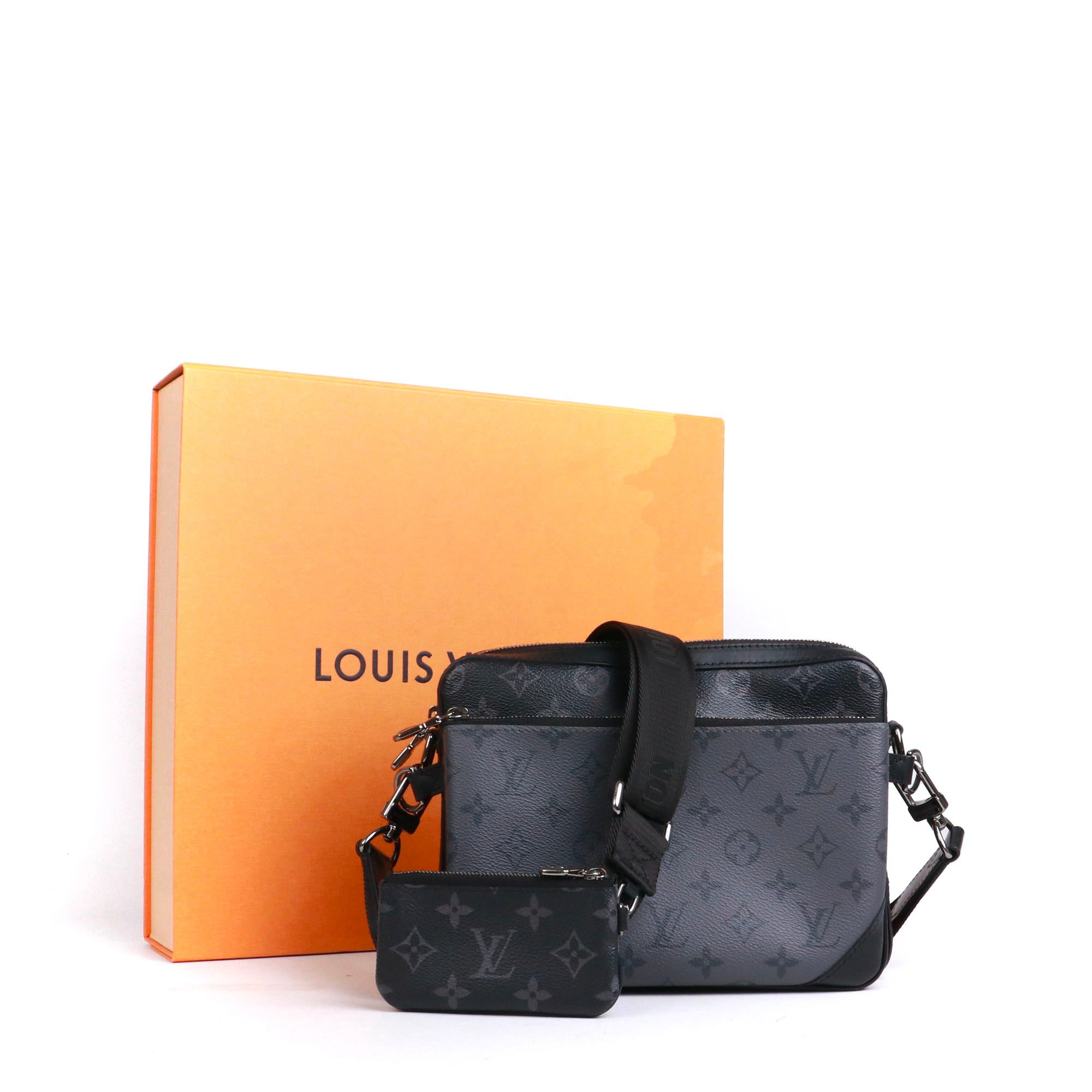 LOUIS VUITTON - Sac à bandoulière Trio Messenger Louis Vuitton en toile enduite monogramme éclipse