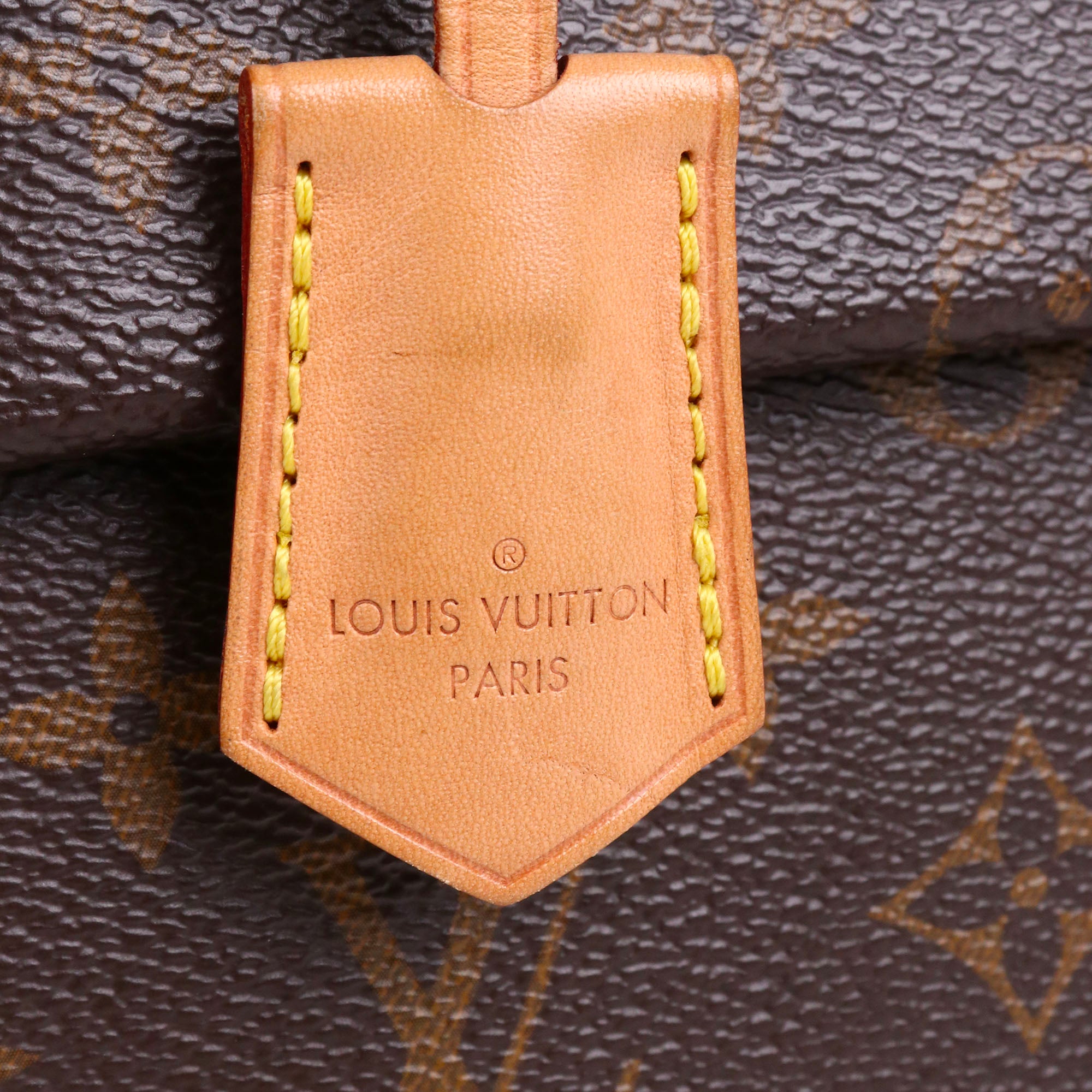 LOUIS VUITTON - Sac à main Cluny BB Louis Vuitton en toile monogrammée marron