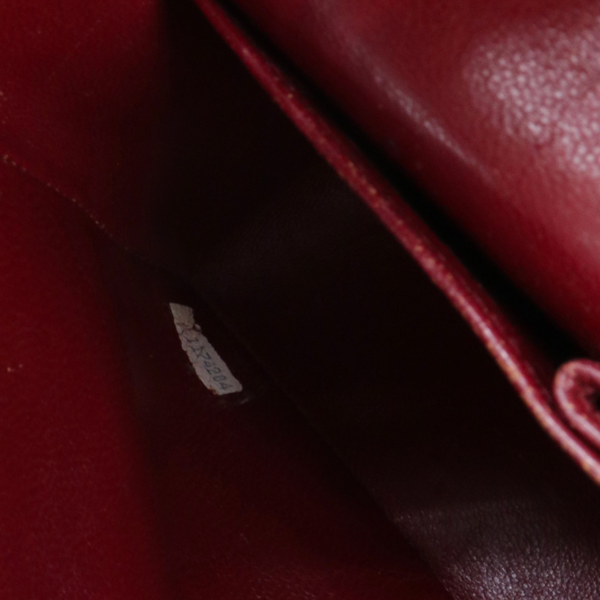 CHANEL - Sac à main Timeless 23 Chanel double flap en cuir matelassé noir