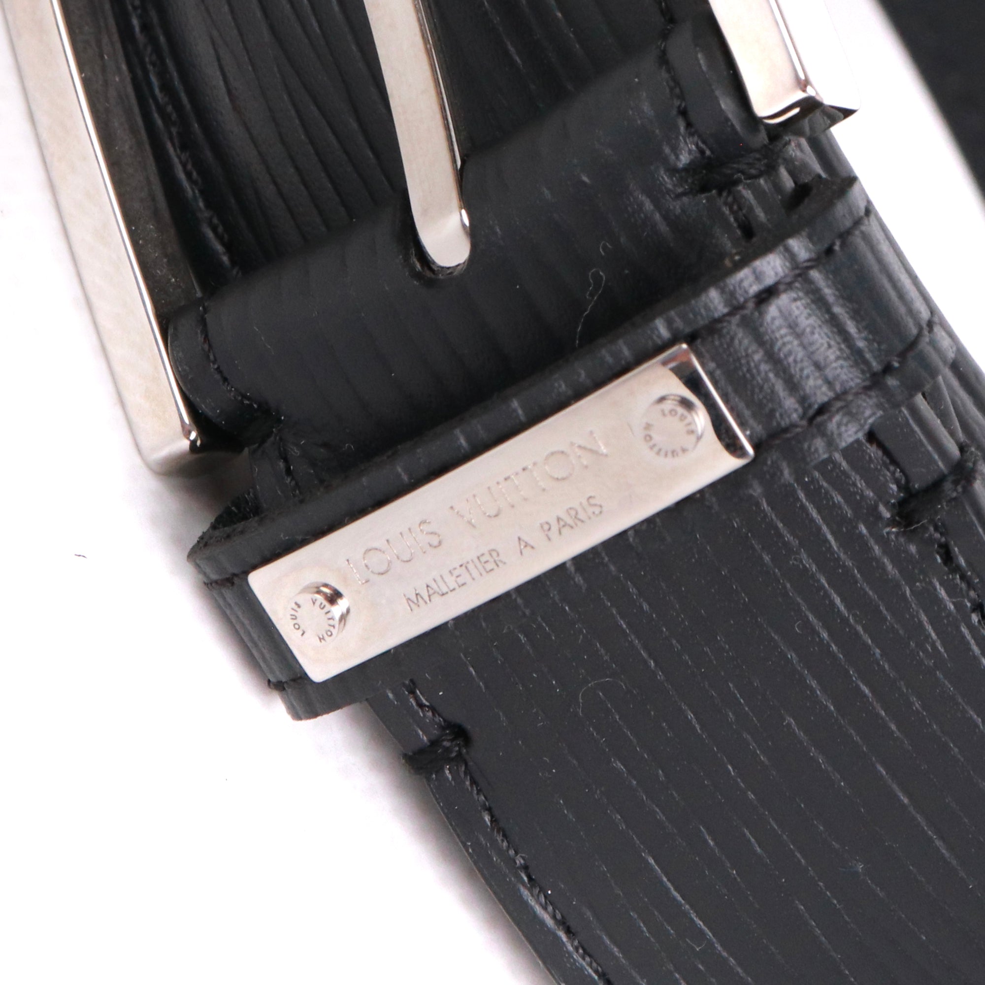 LOUIS VUITTON - Ceinture Louis Vuitton en cuir épi noir (T100)