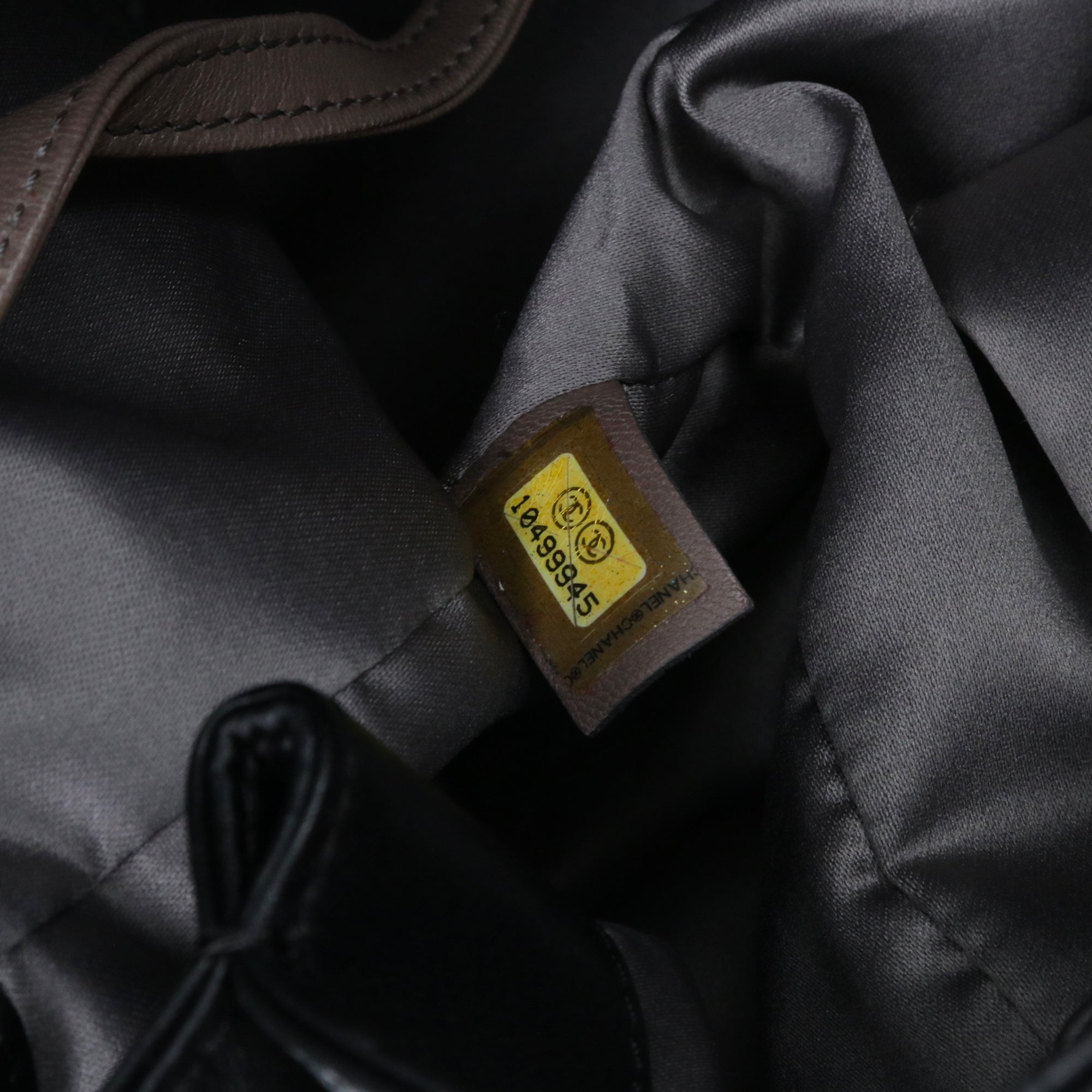 CHANEL - Sac à épaule Rhodoid Chanel en cuir noir