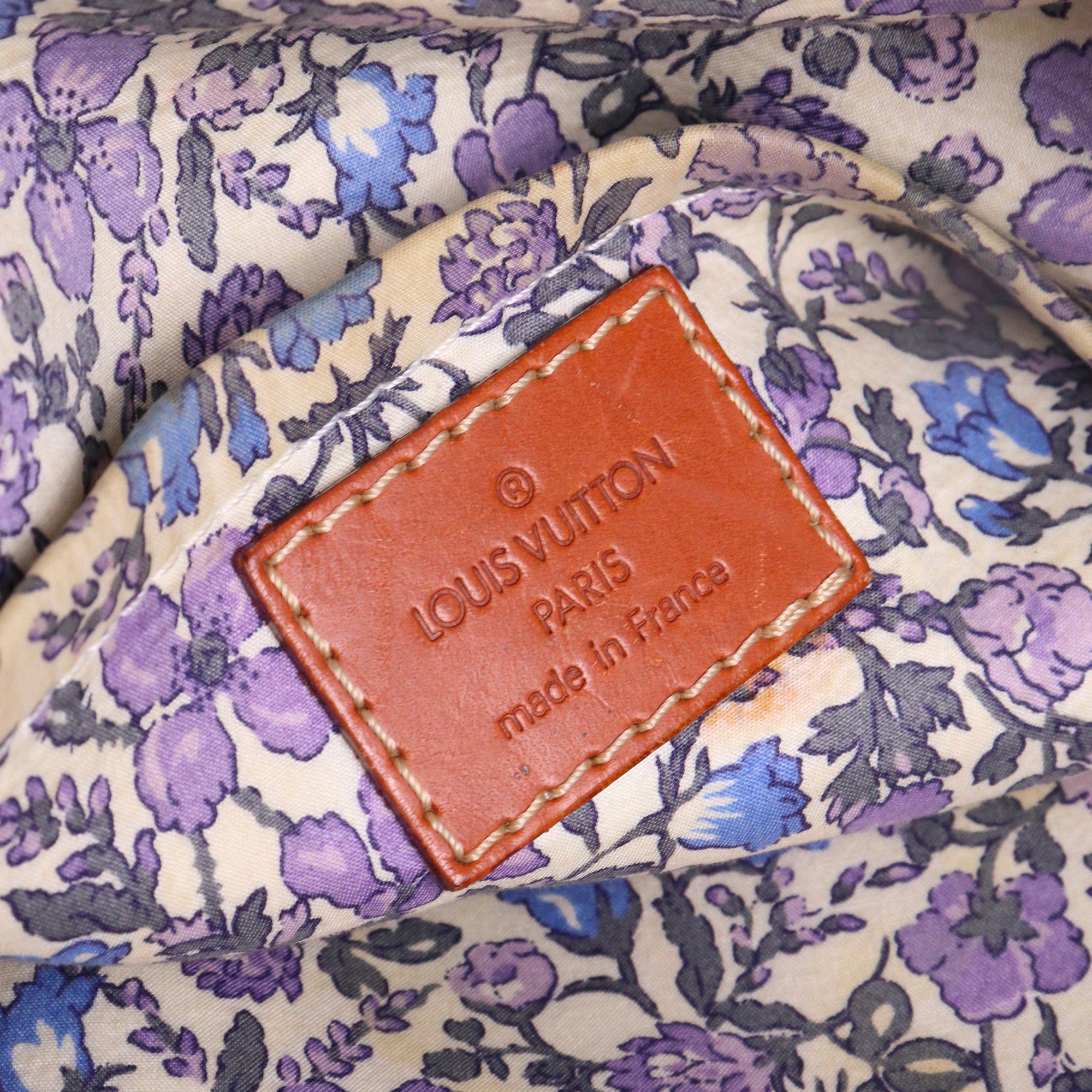 LOUIS VUITTON - Sac à épaule Onatah Louis Vuitton en cuir blanc