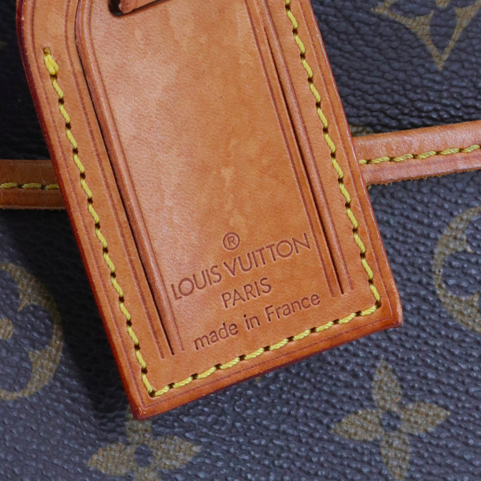 LOUIS VUITTON - Sac à main Deauville Louis Vuitton en toile monogramée