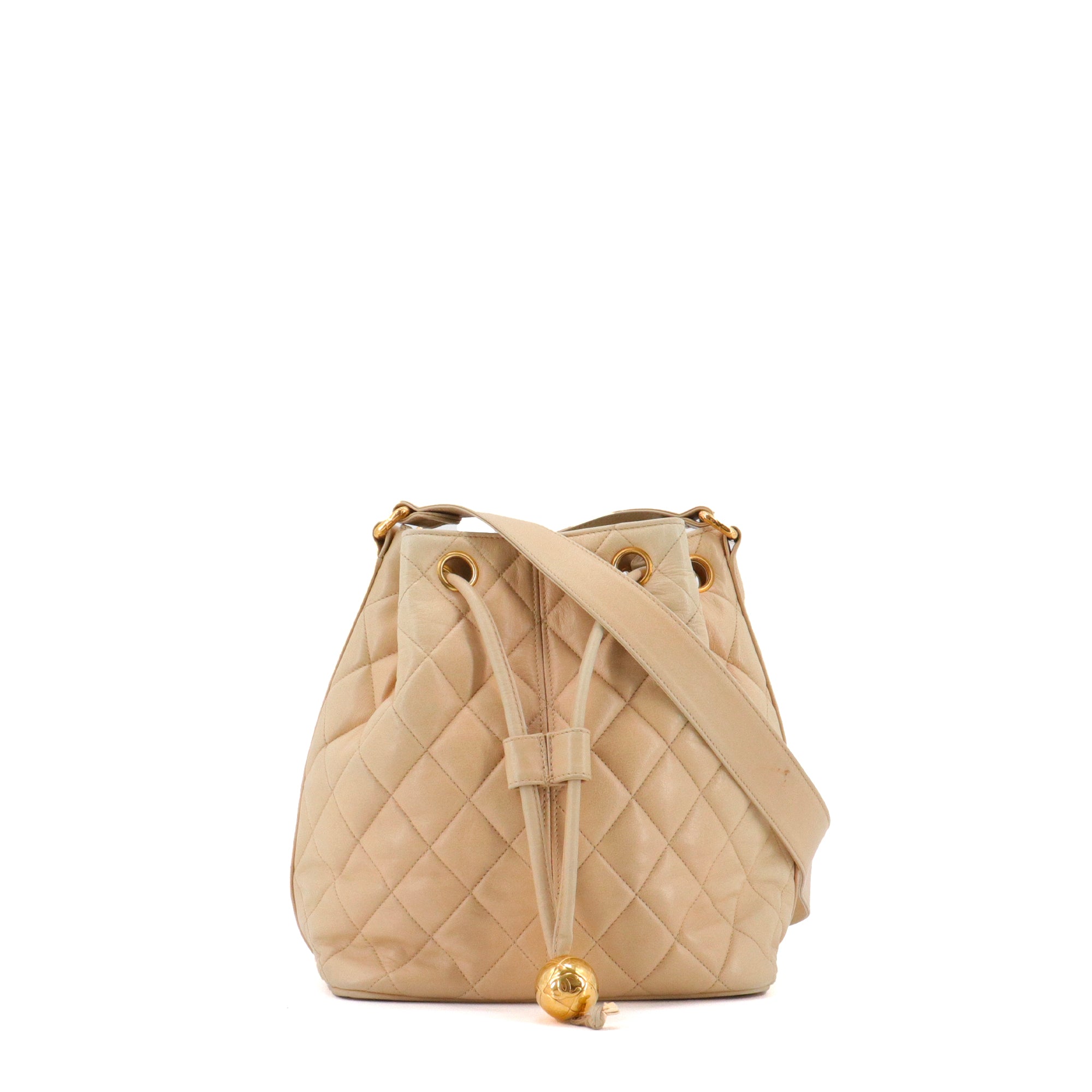 CHANEL - Sac à bandoulière Cocoball Chanel vintage en cuir matelassé beige
