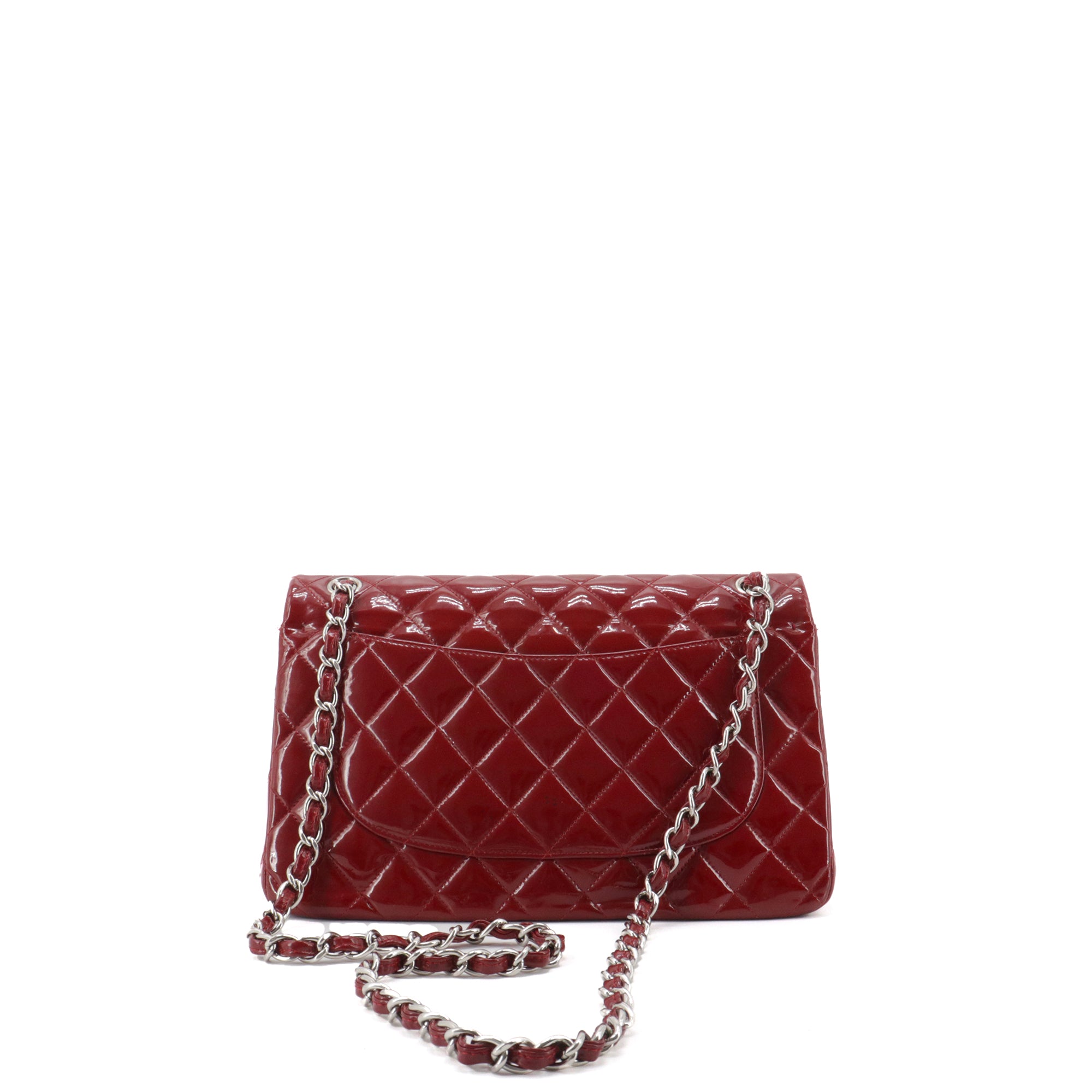 CHANEL - Sac à bandoulière Classique/Timeless Jumbo Chanel en cuir verni bordeaux