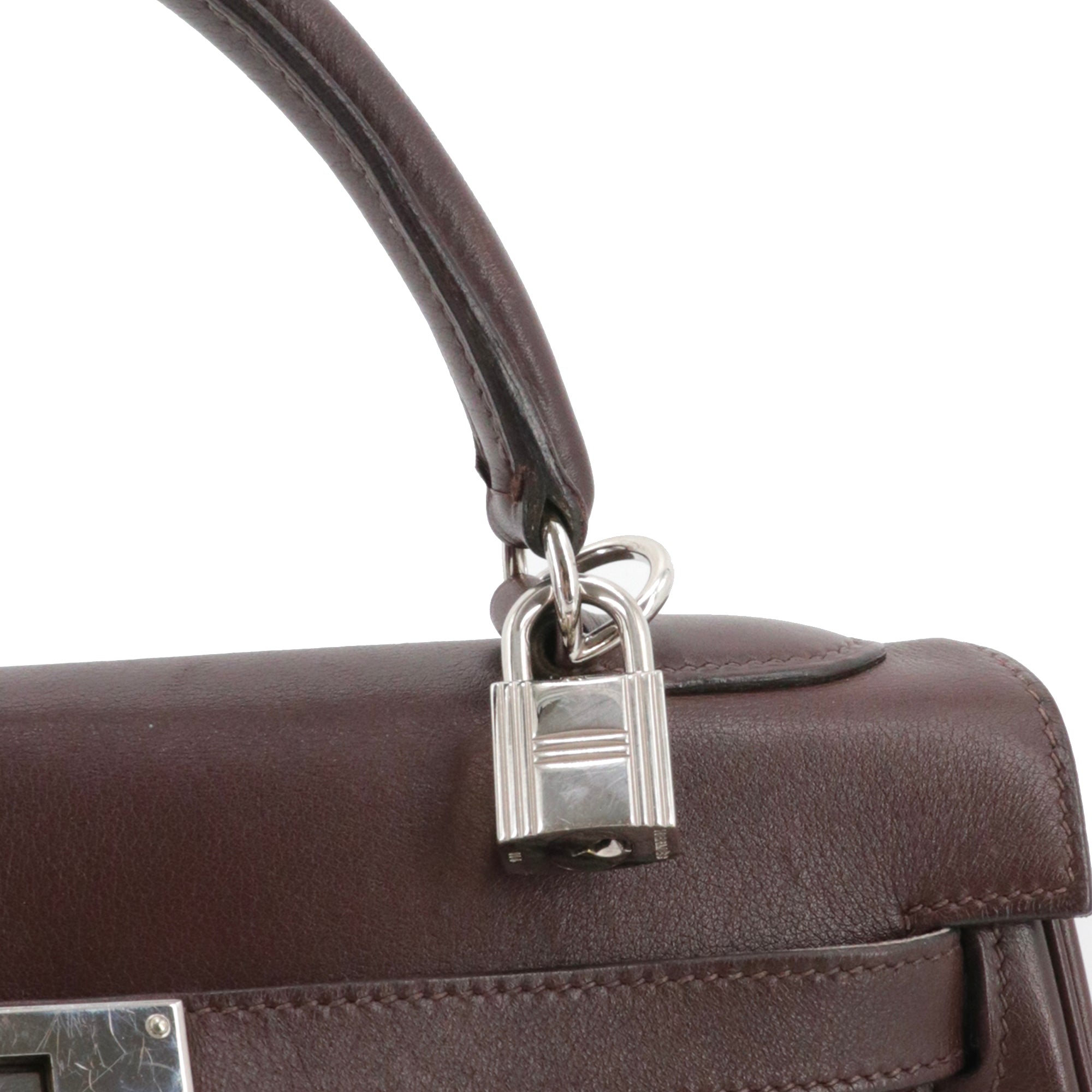 HERMÈS - Sac à main Kelly 32 Hermès en cuir evergrain cacao