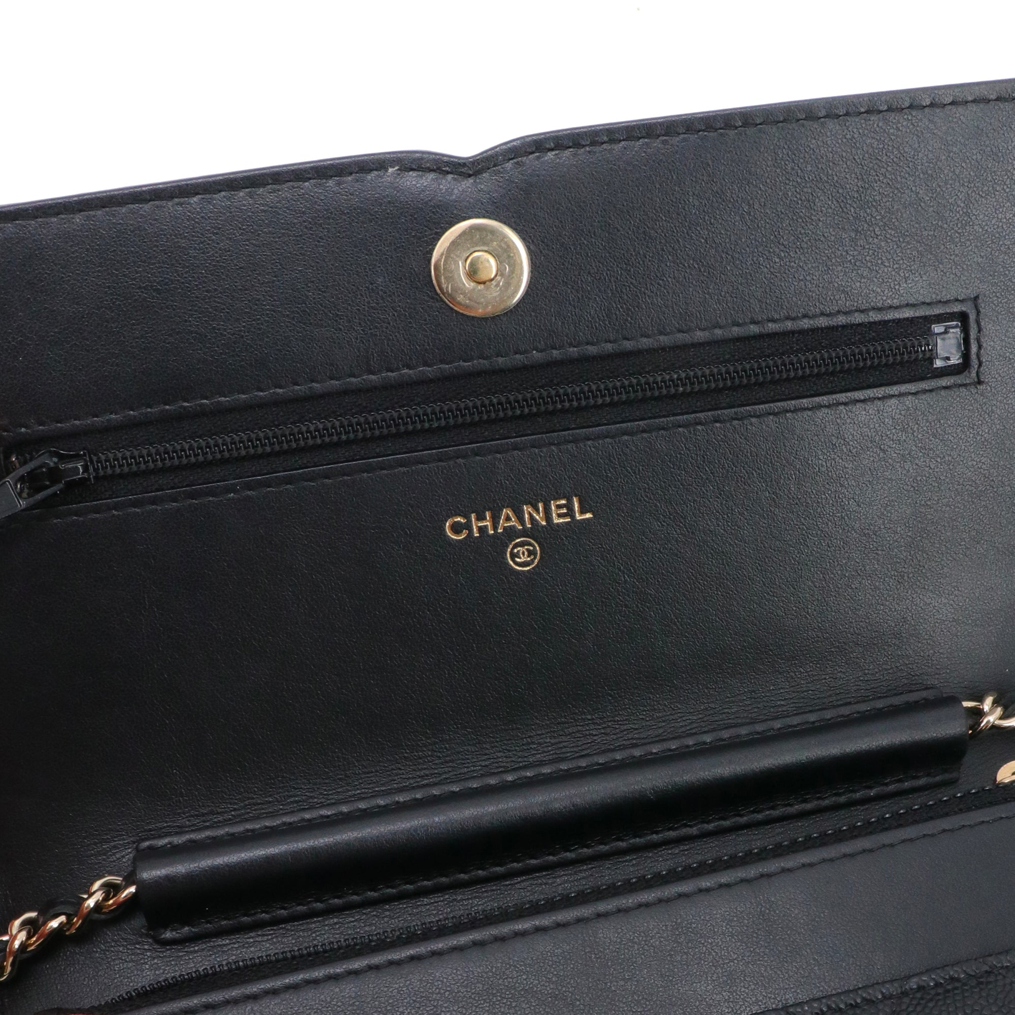 CHANEL - Sac à bandoulière Wallet On Chain Filigree Chanel en cuir caviar noir
