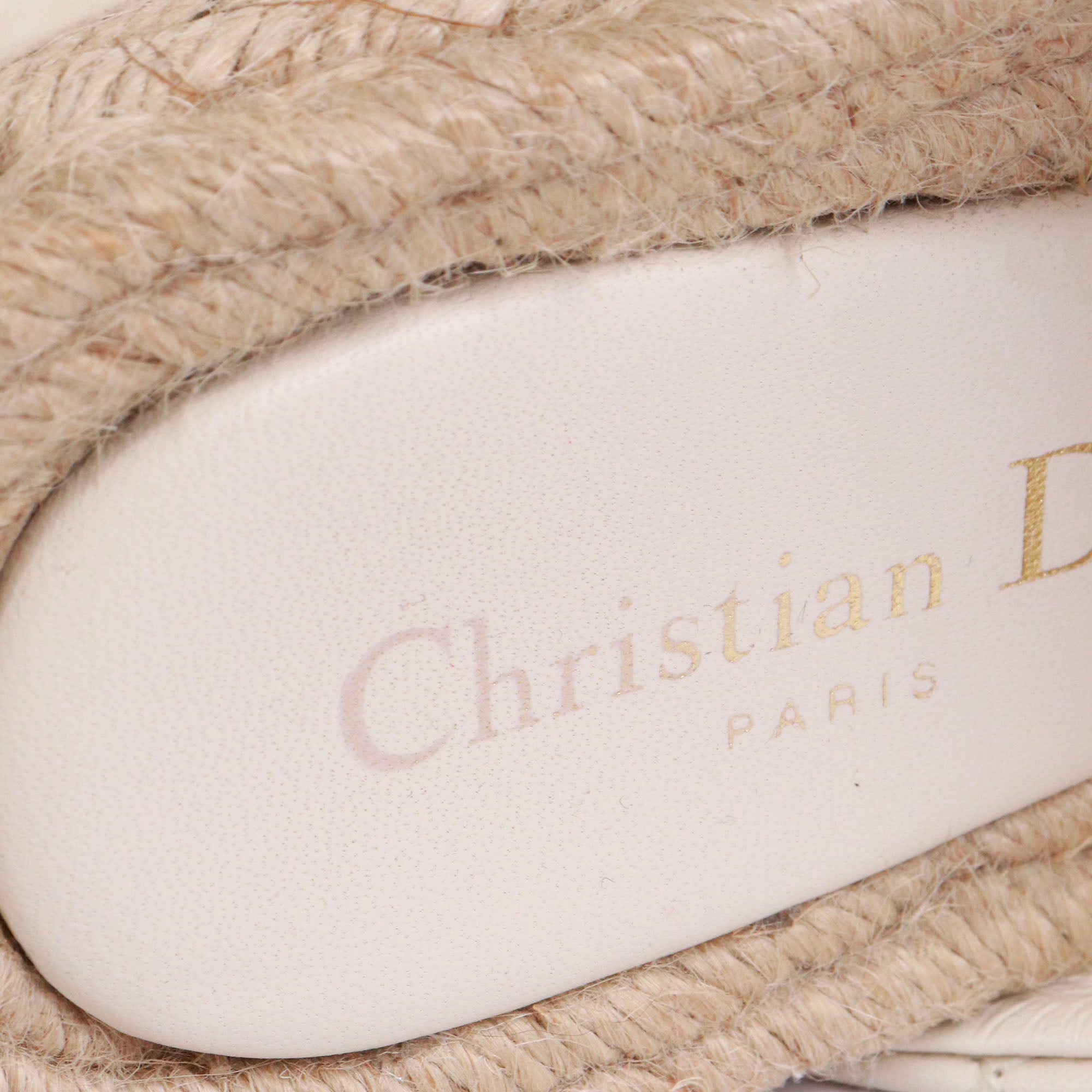DIOR - Sandales D-Twist Dior en cuir blanc cassé (T38)