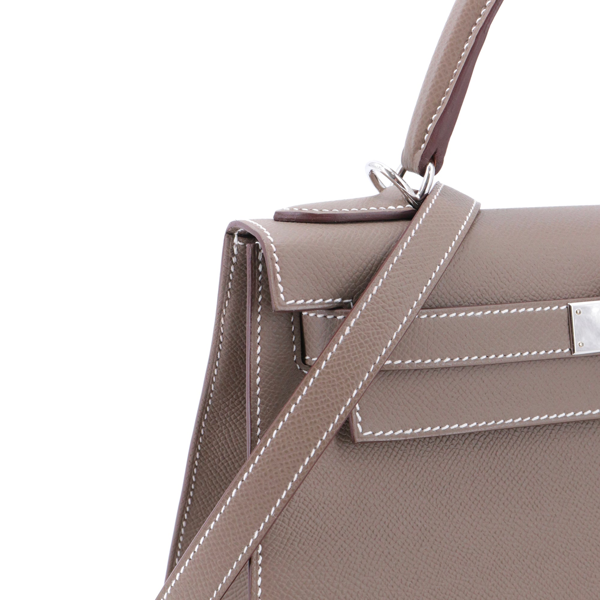 HERMÈS - Kelly 28 handbag in saddle biscuit epsom leather