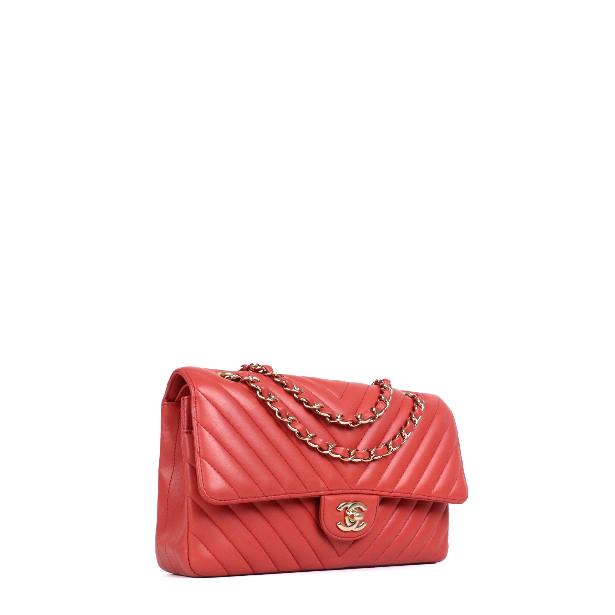 CHANEL - Sac à main Timeless/Classique medium double flap Chanel en cuir lisse chevron rose