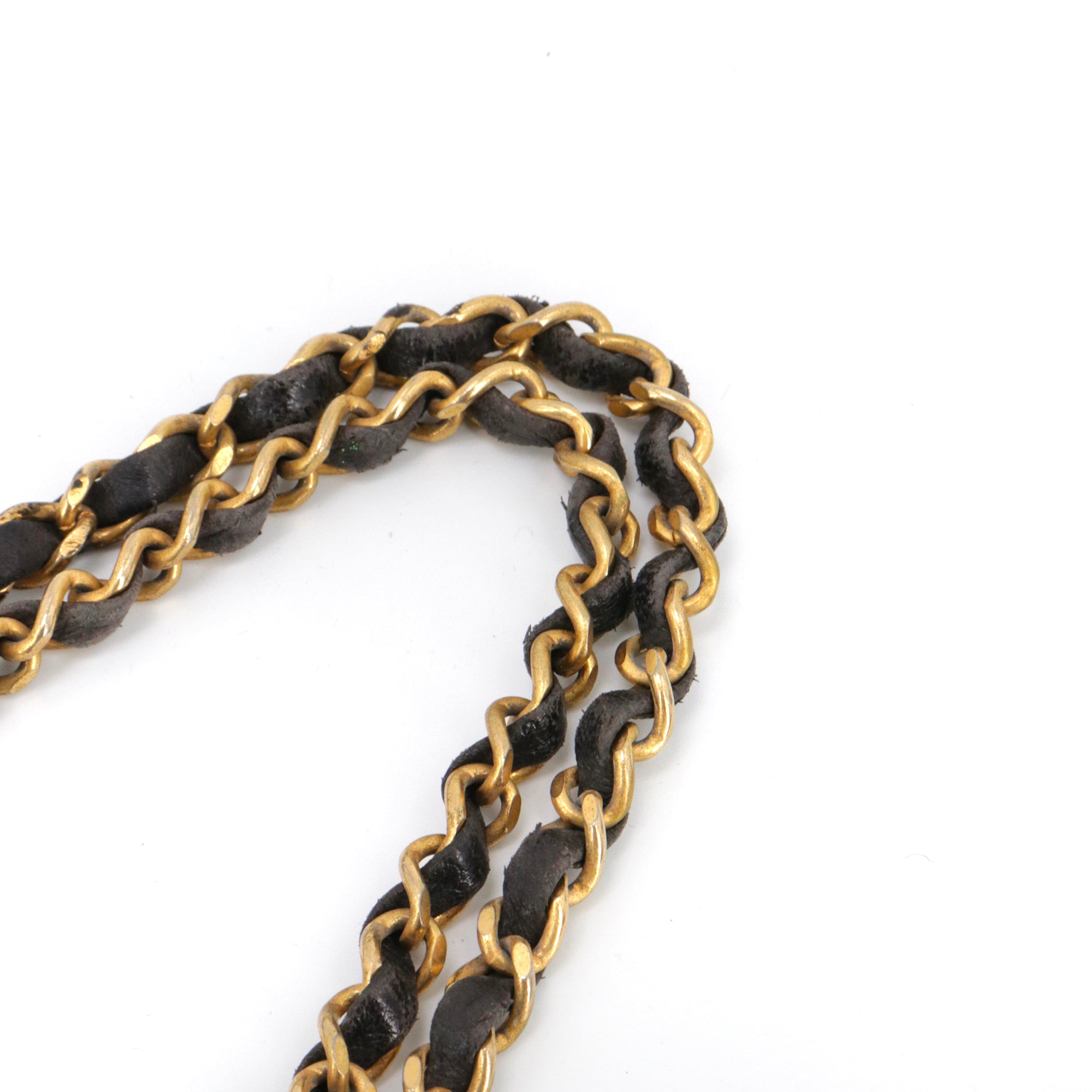 CHANEL - Sac à main Paris Double Flap Chanel en cuir matelassé noir vintage