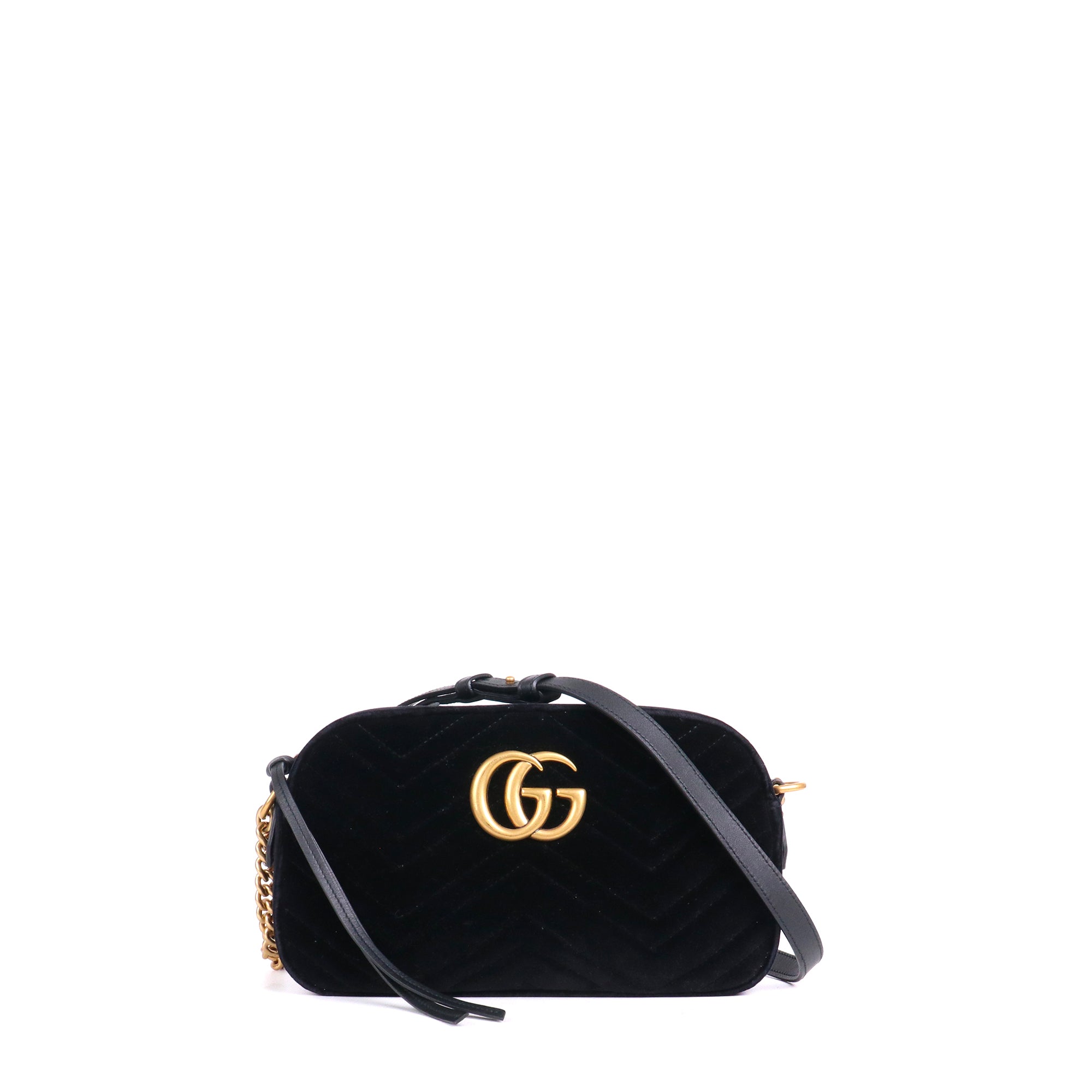 GUCCI - Marmont small size camera shoulder bag quilted in red velvet