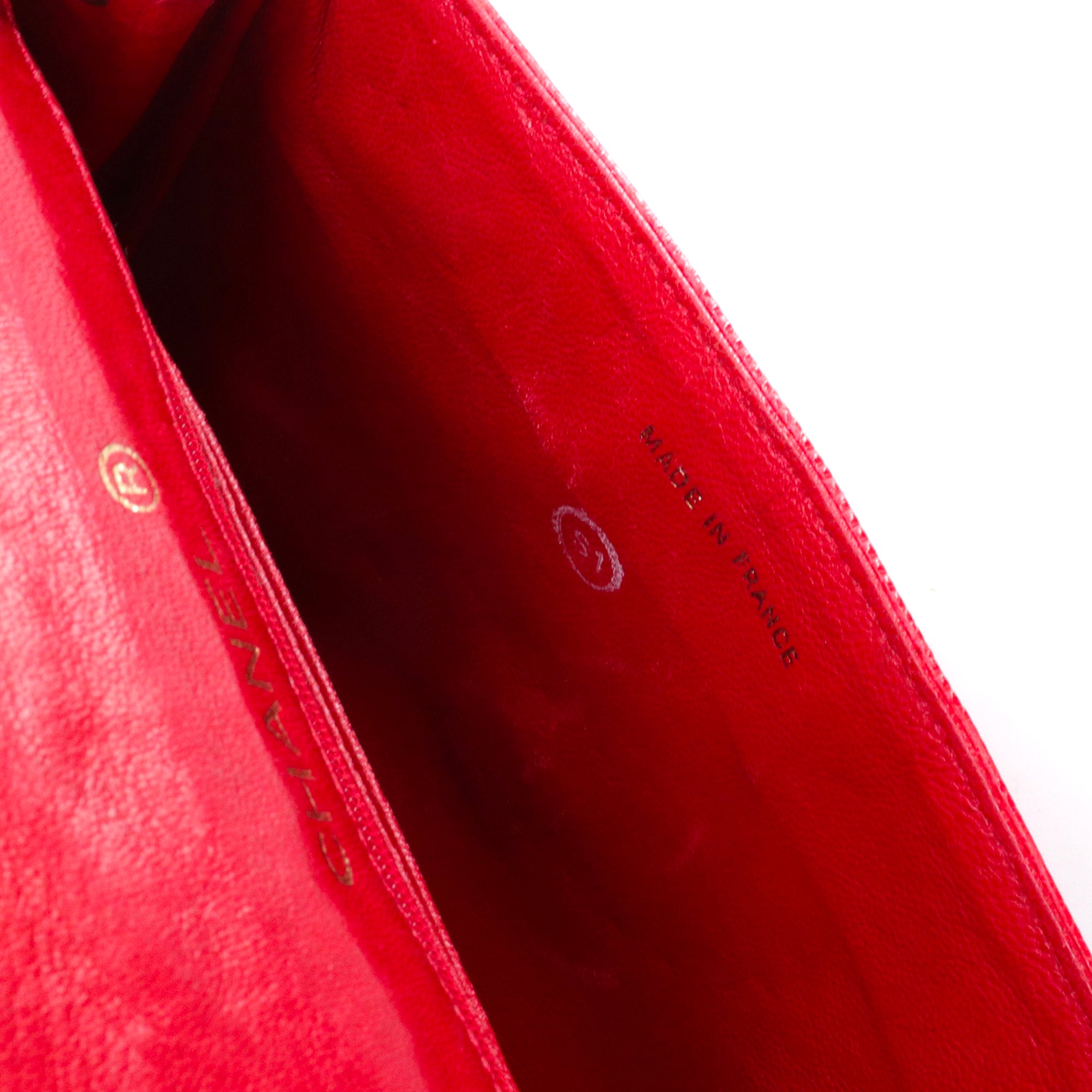 CHANEL - Sac à bandoulière Classique/Timeless Mini Square Chanel en lézard rouge vintage