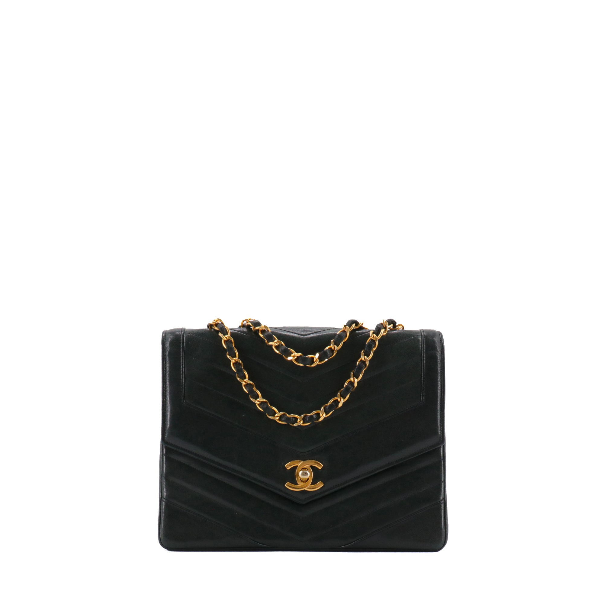 CHANEL - Sac à main Chanel en cuir chevron lisse noir vintage