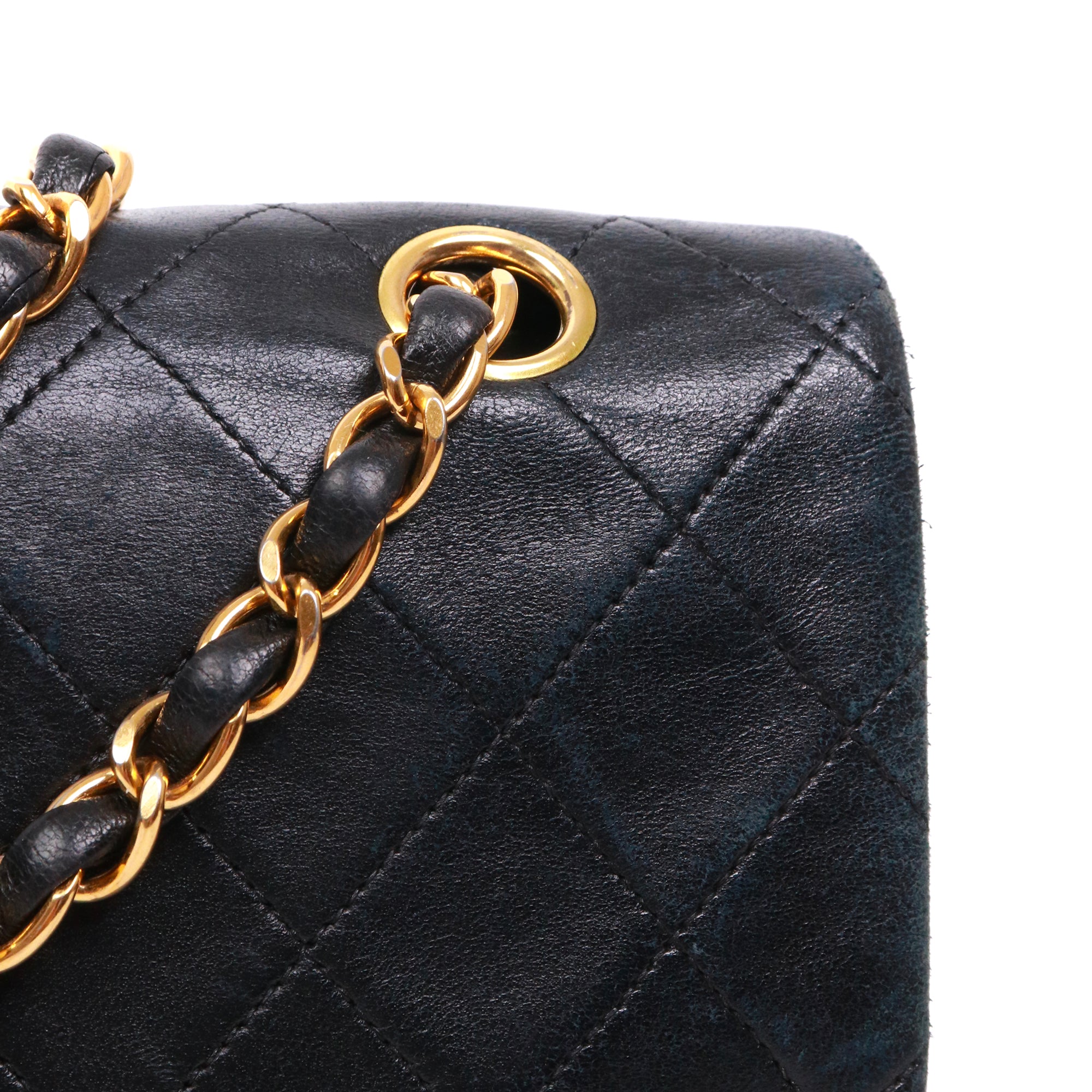 CHANEL - Sac à main Classique/Timeless 11.12 Chanel double flap en cuir matelassé noir vintage