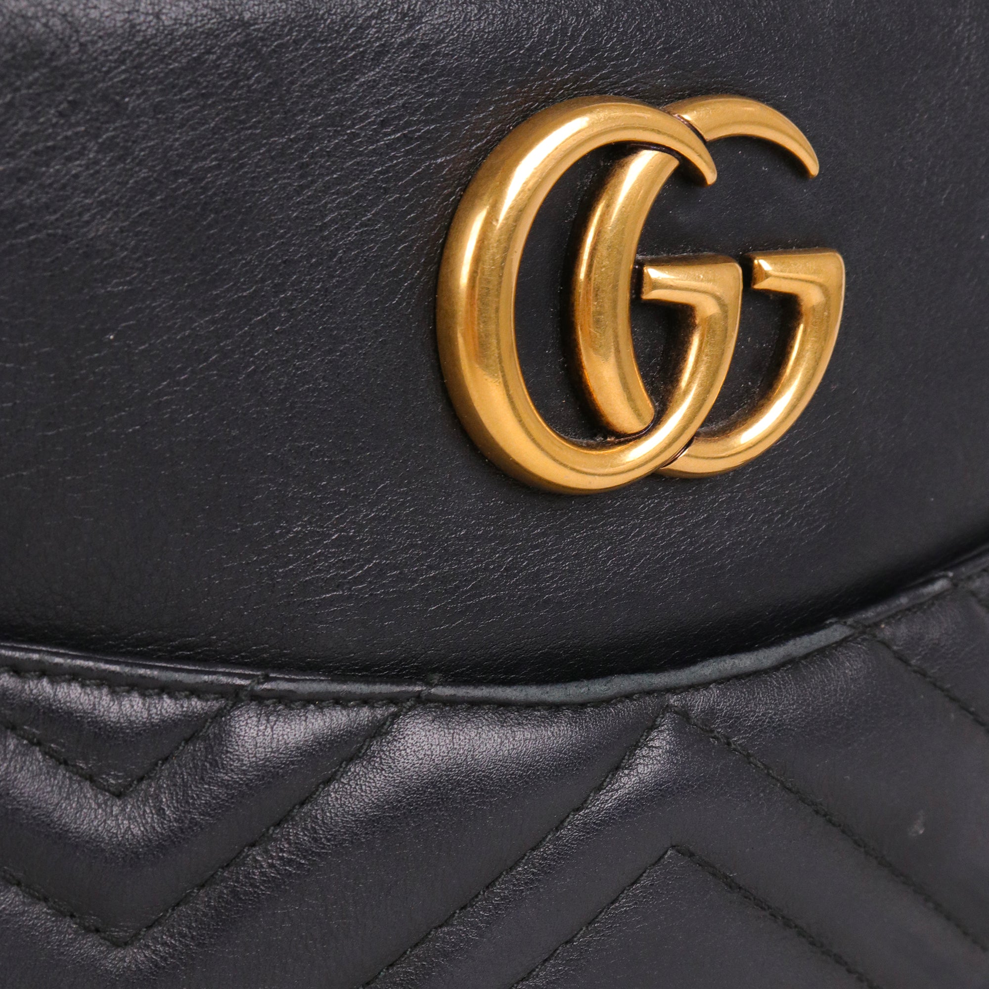GUCCI - Caméra Marmont Small Size quilted shoulder bag in black leather