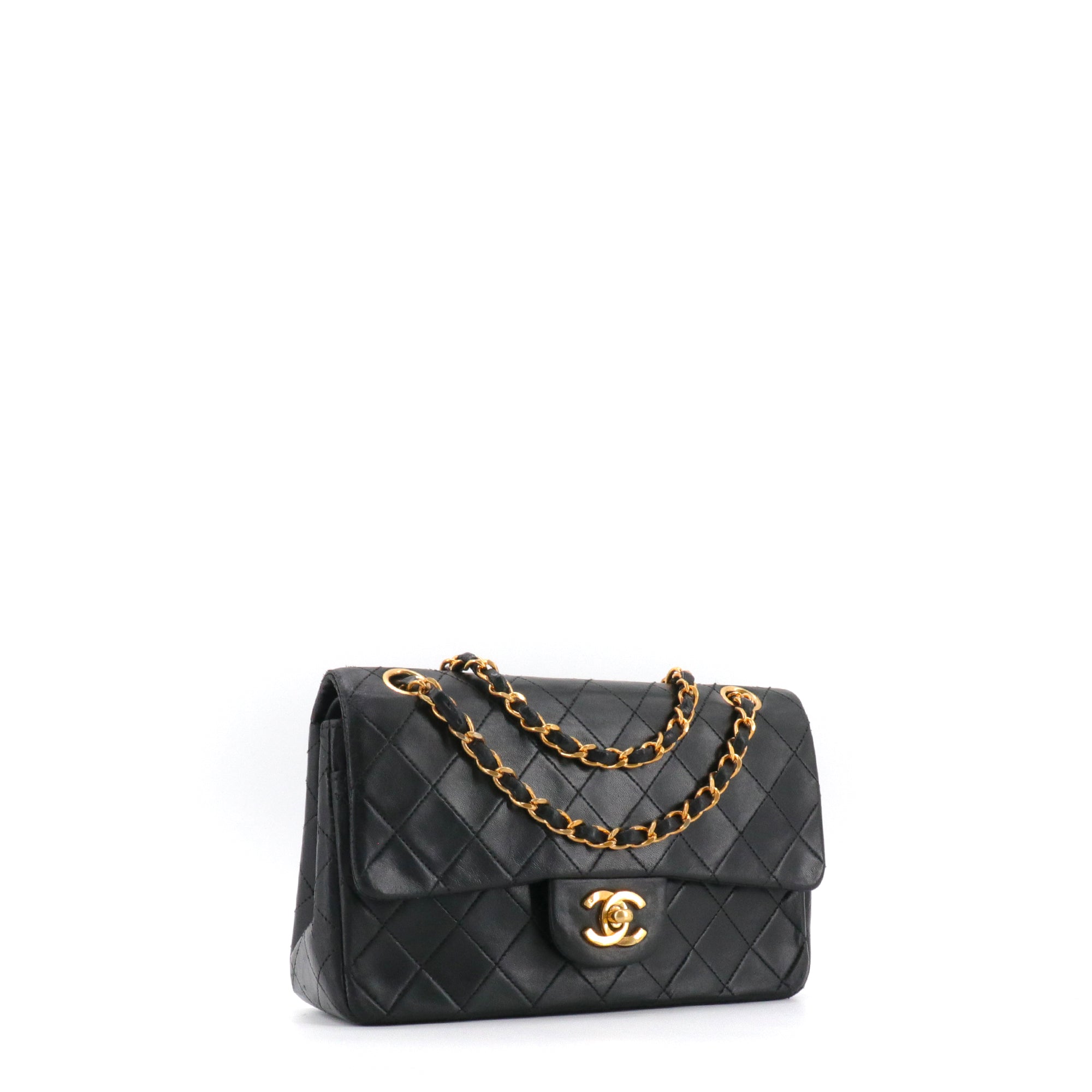 CHANEL - Sac à bandoulière Classique/Timeless small Chanel en cuir lisse noir vintage