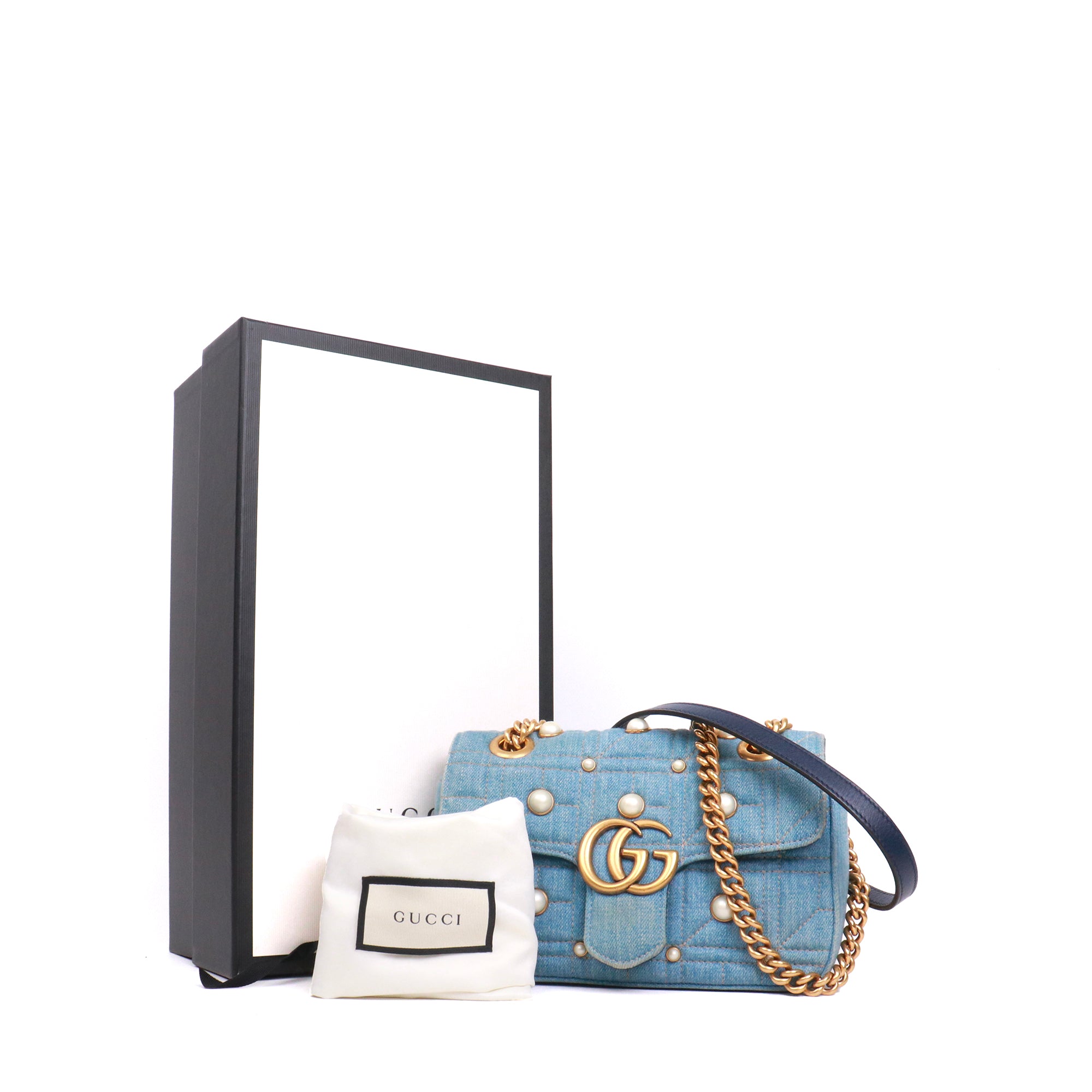 GUCCI - Marmont small size camera shoulder bag quilted in red velvet