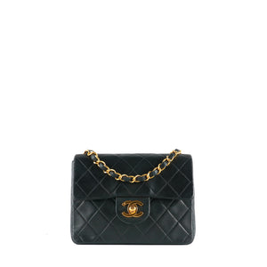 CHANEL - Sac à main Timeless Mini Square en cuir noir vintage