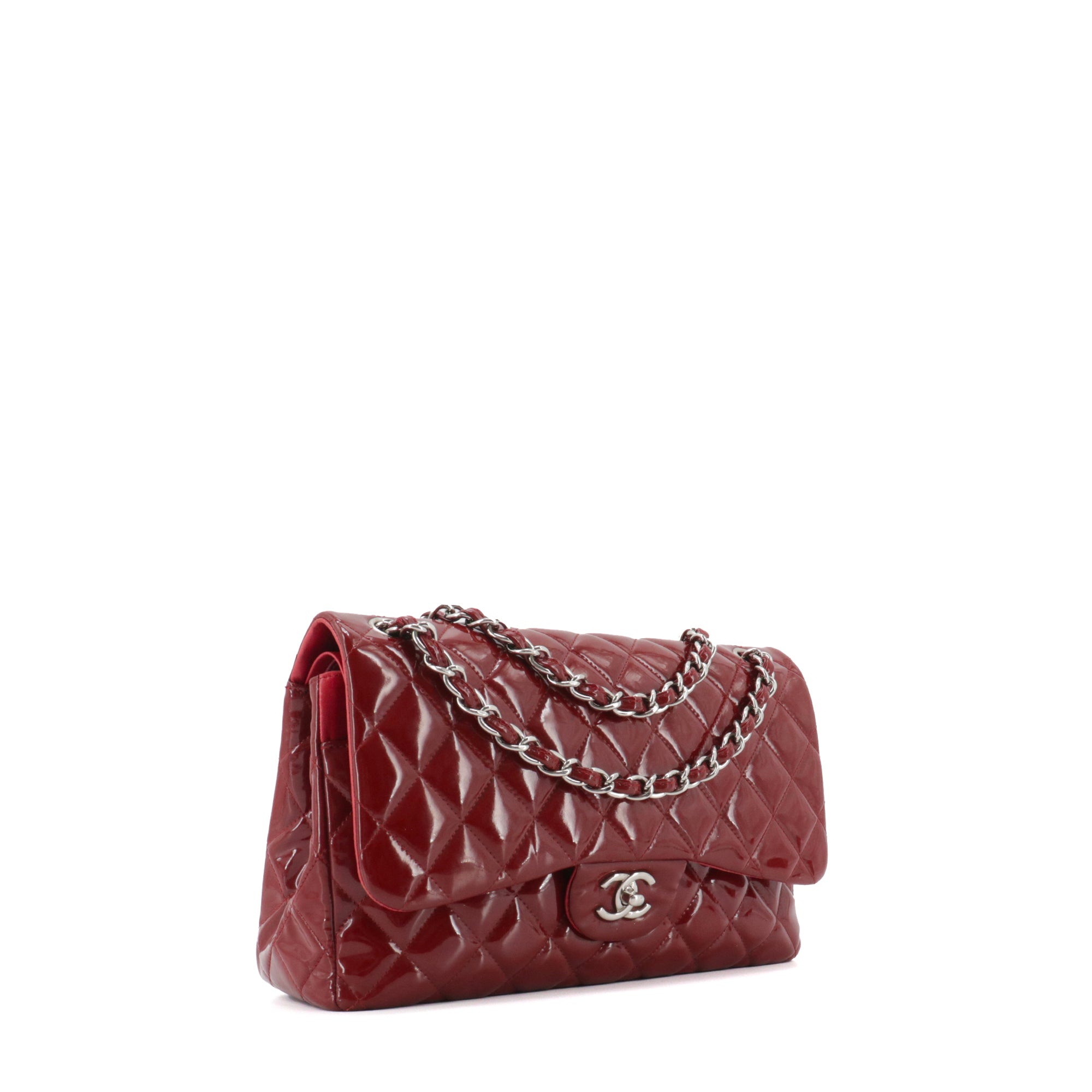 CHANEL - Sac à bandoulière Classique/Timeless Jumbo Chanel en cuir verni bordeaux