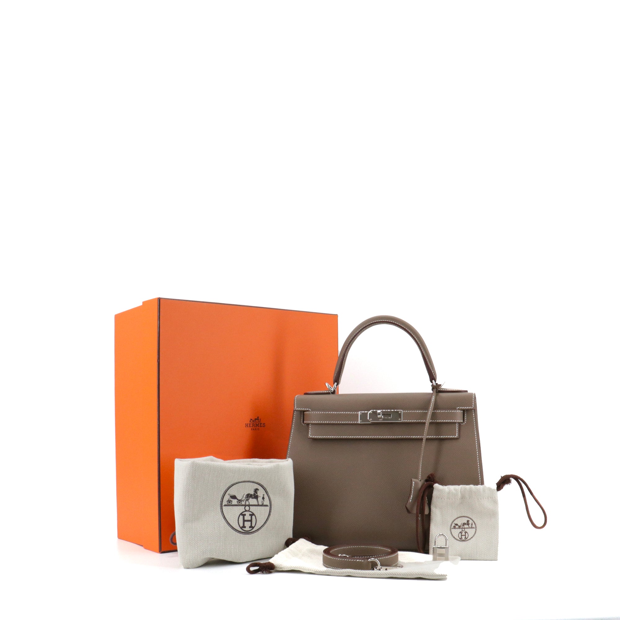 HERMÈS - Kelly 28 handbag in saddle biscuit epsom leather