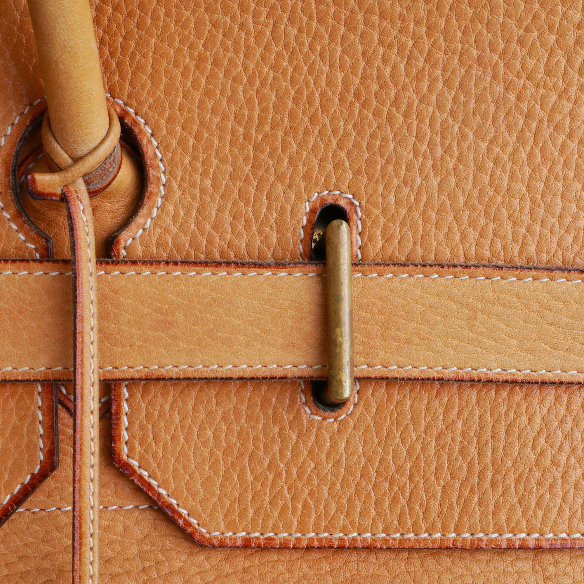 HERMÈS - Sac de voyage Haut à Courroies 60 Hermès en cuir marron vintage