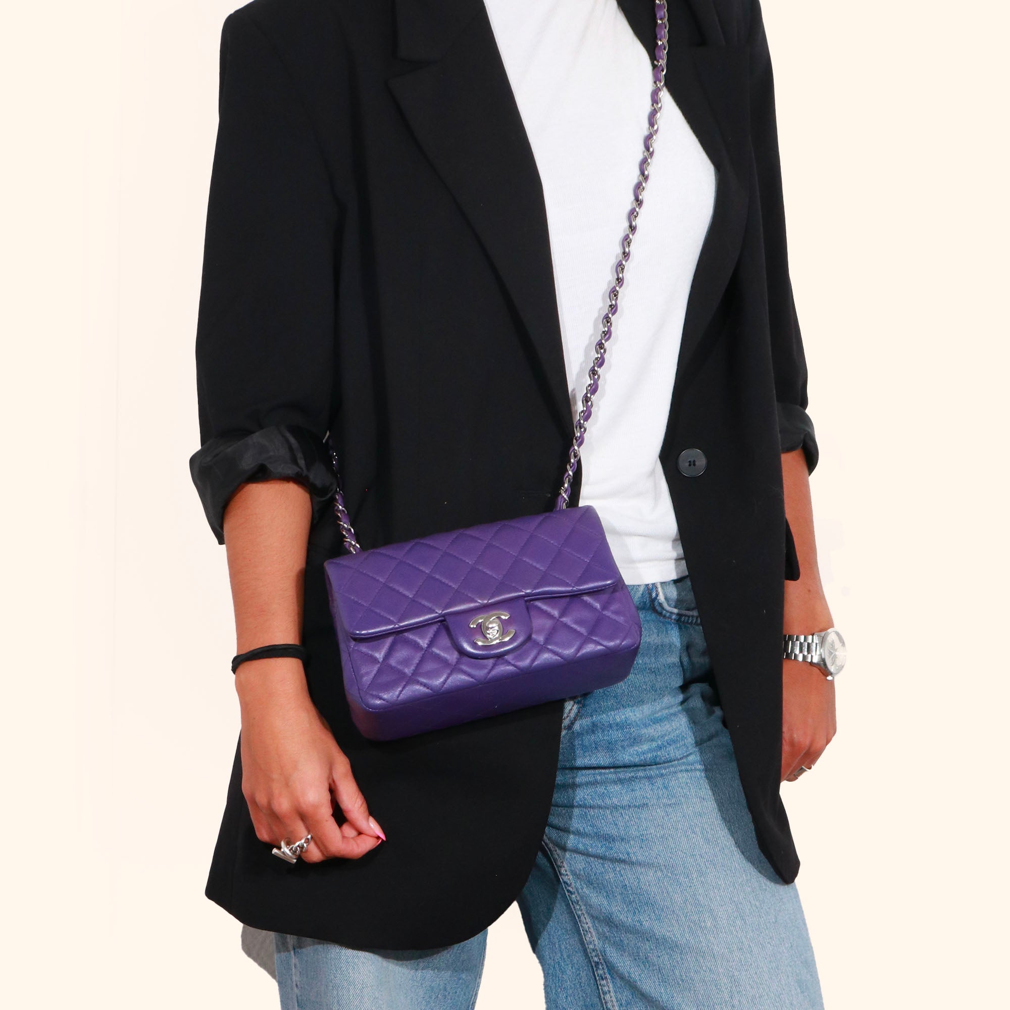 CHANEL - Sac à bandoulière Classique/Timeless Chanel mini rectangle en cuir violet