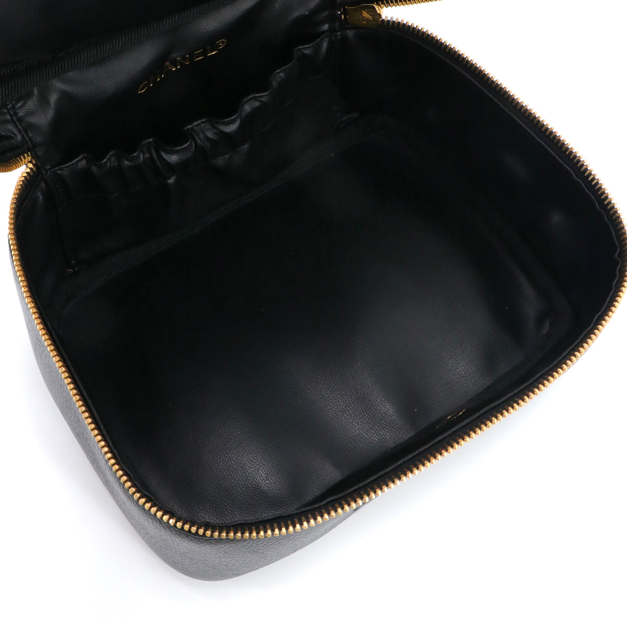 CHANEL - Sac à main Vanity Chanel en cuir caviar noir vintage