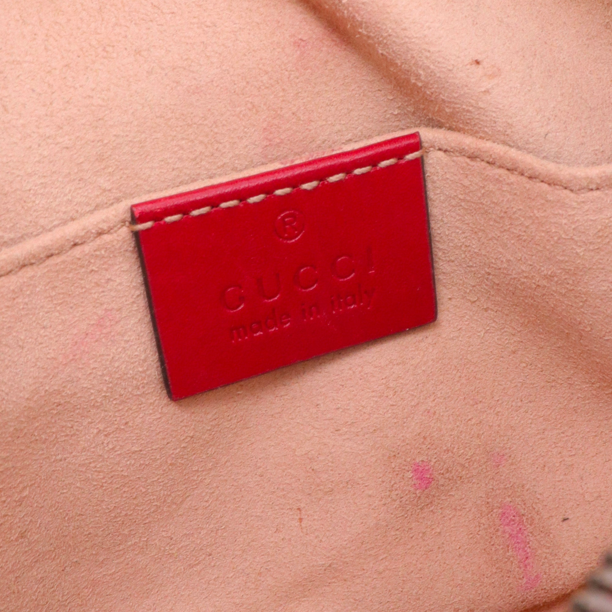 GUCCI - Sac banane GG Marmont Gucci en cuir chevron rouge