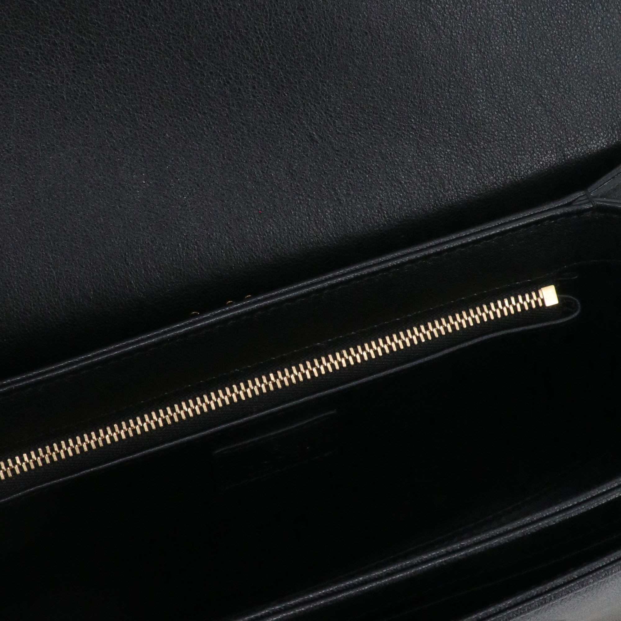 GUCCI - Sac à bandoulière Horsebit 1955 Gucci en cuir noir et fourrure