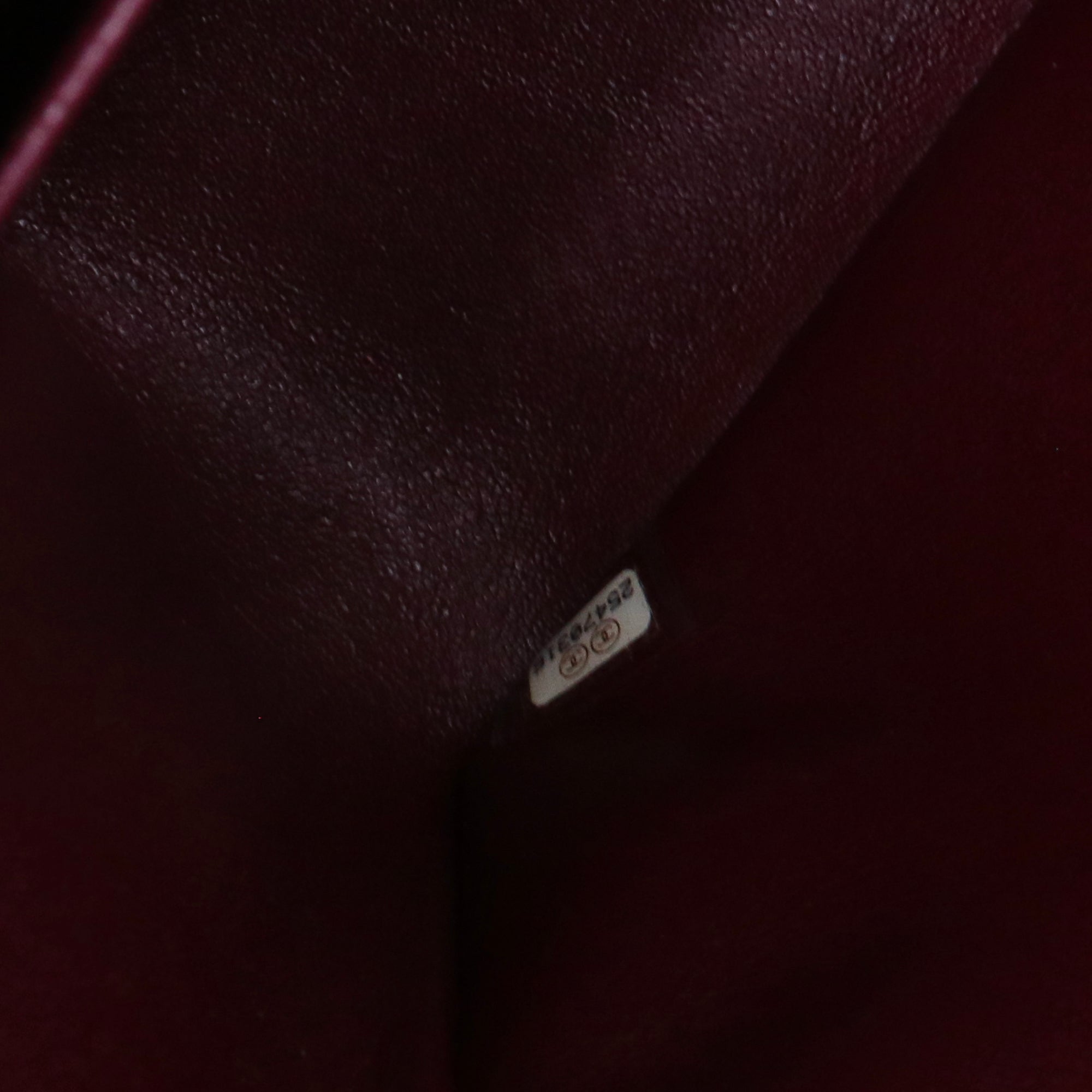 CHANEL - Sac à main Classique/Timeless Jumbo Chanel en cuir lisse noir