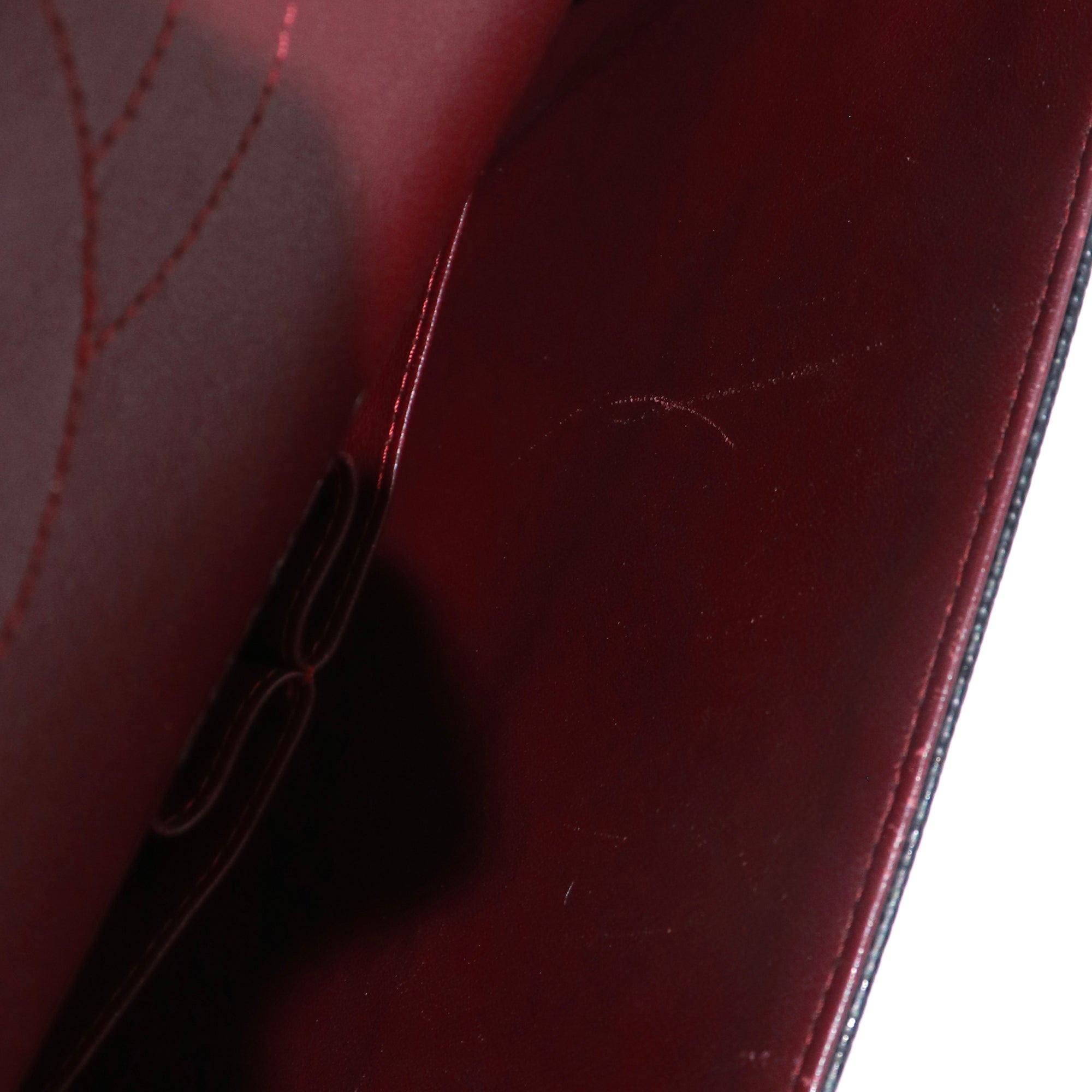 CHANEL - Sac à bandoulière Timeless Maxi Jumbo double flap en cuir caviar noir