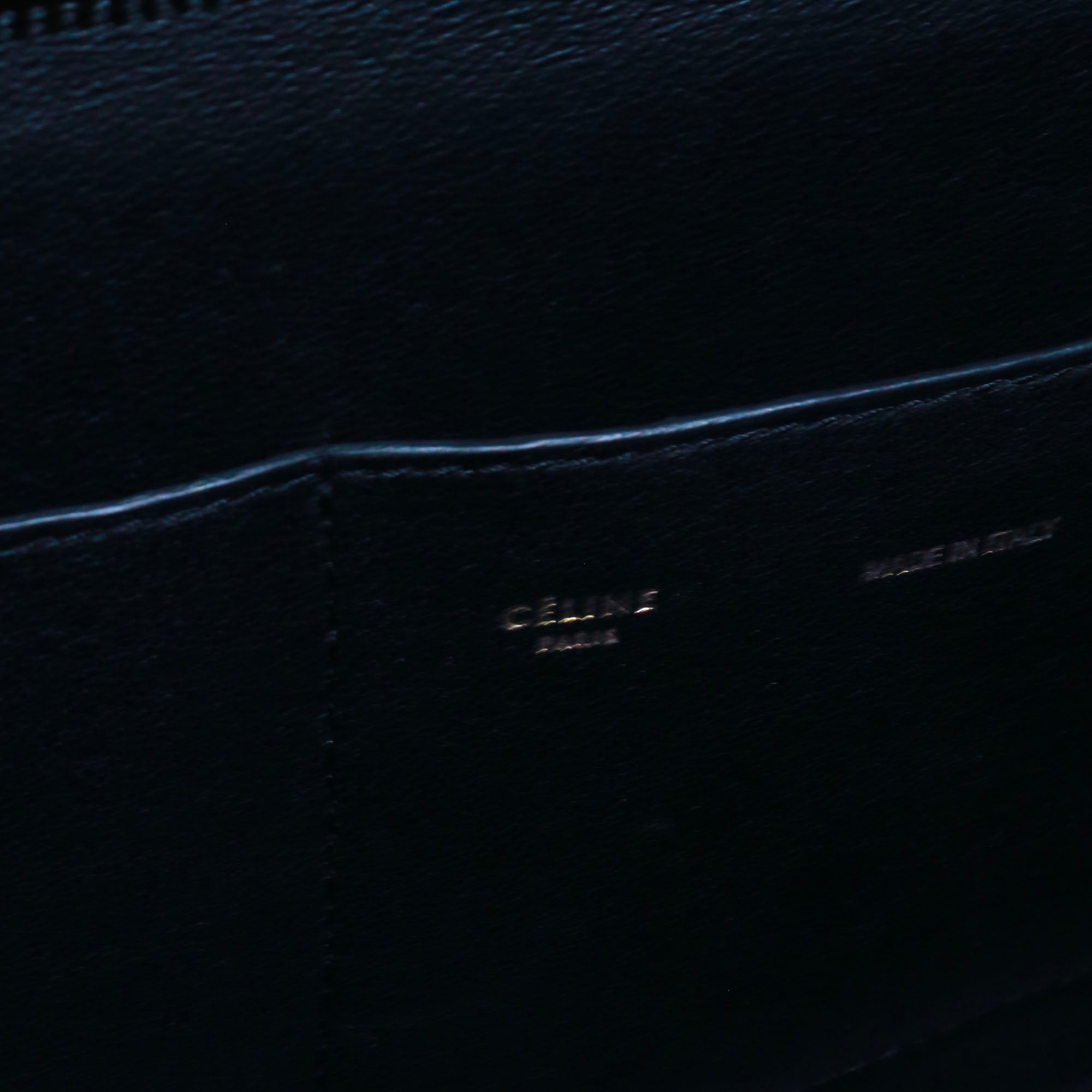 CELINE - Céline Trapeze handbag in black patent leather