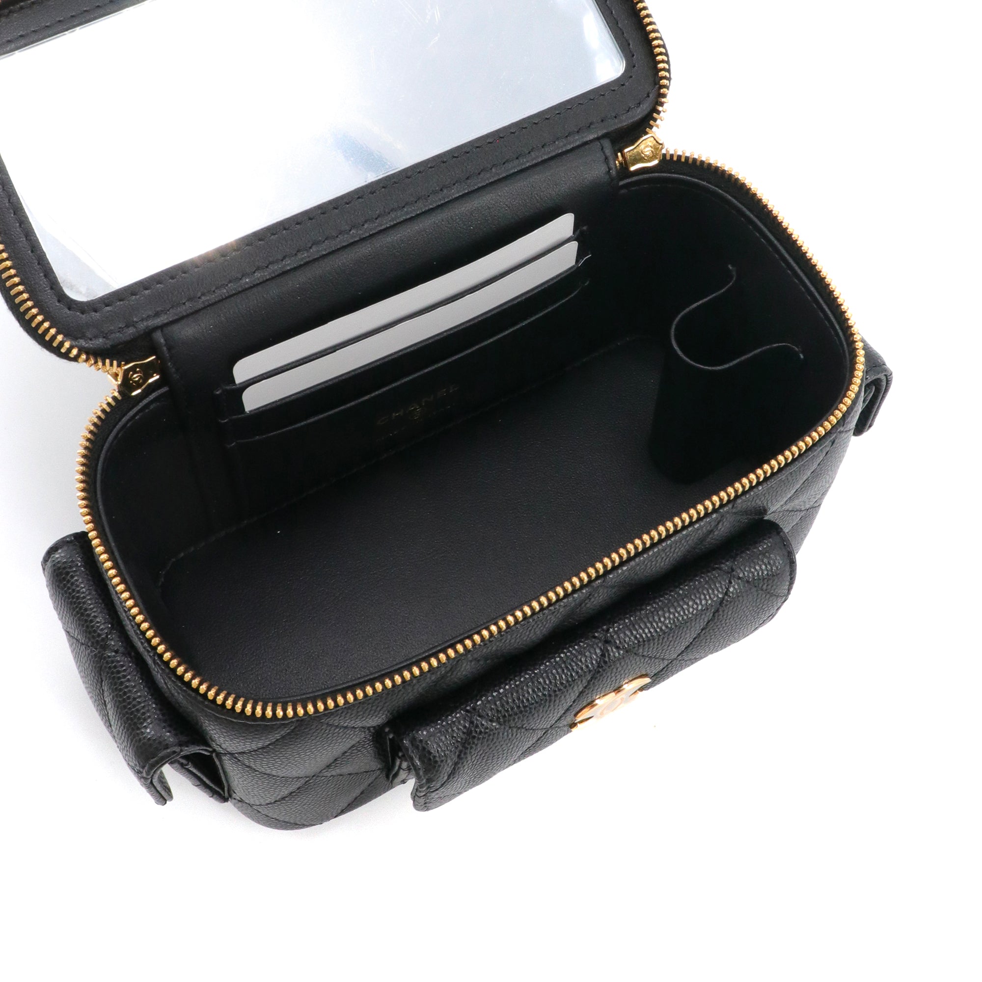 CHANEL - Sac à bandoulière Vanity Pocket Chanel en cuir caviar noir