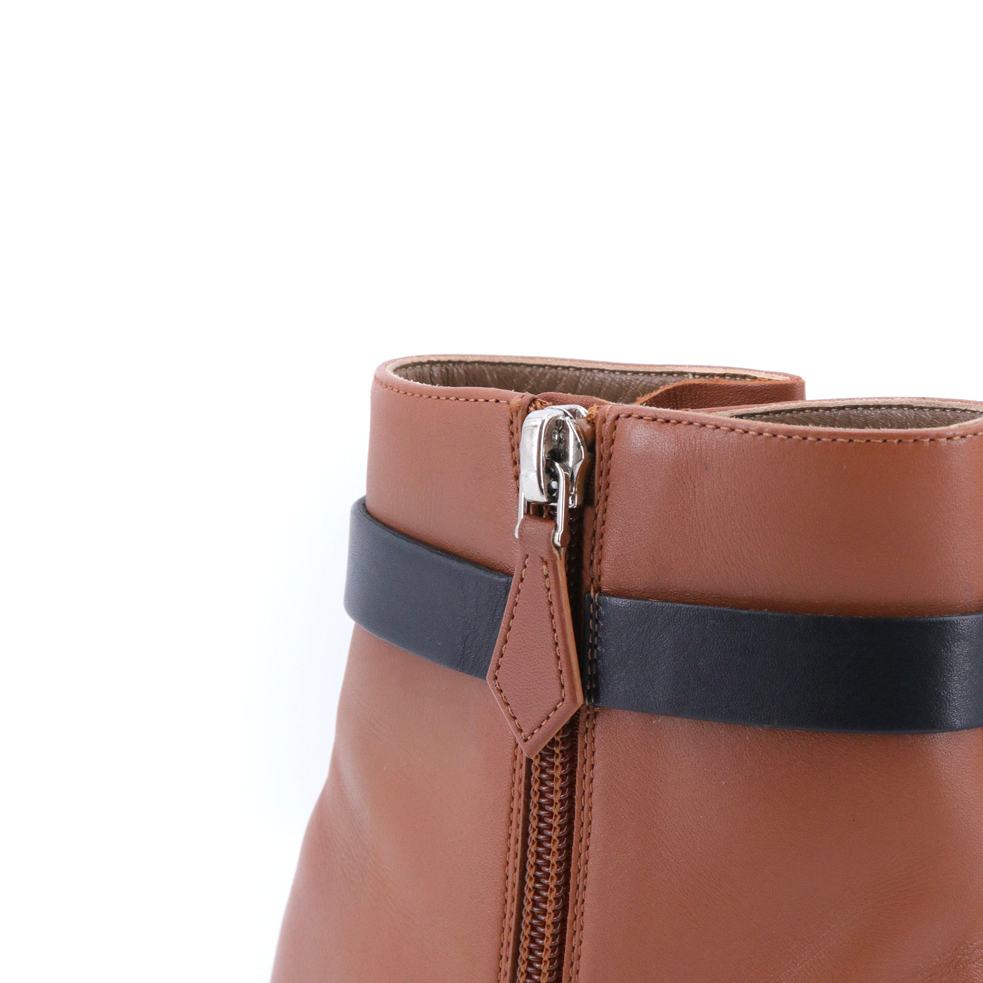 HERMÈS - Bottines Saint Germain Hermès en cuir marron (T39)