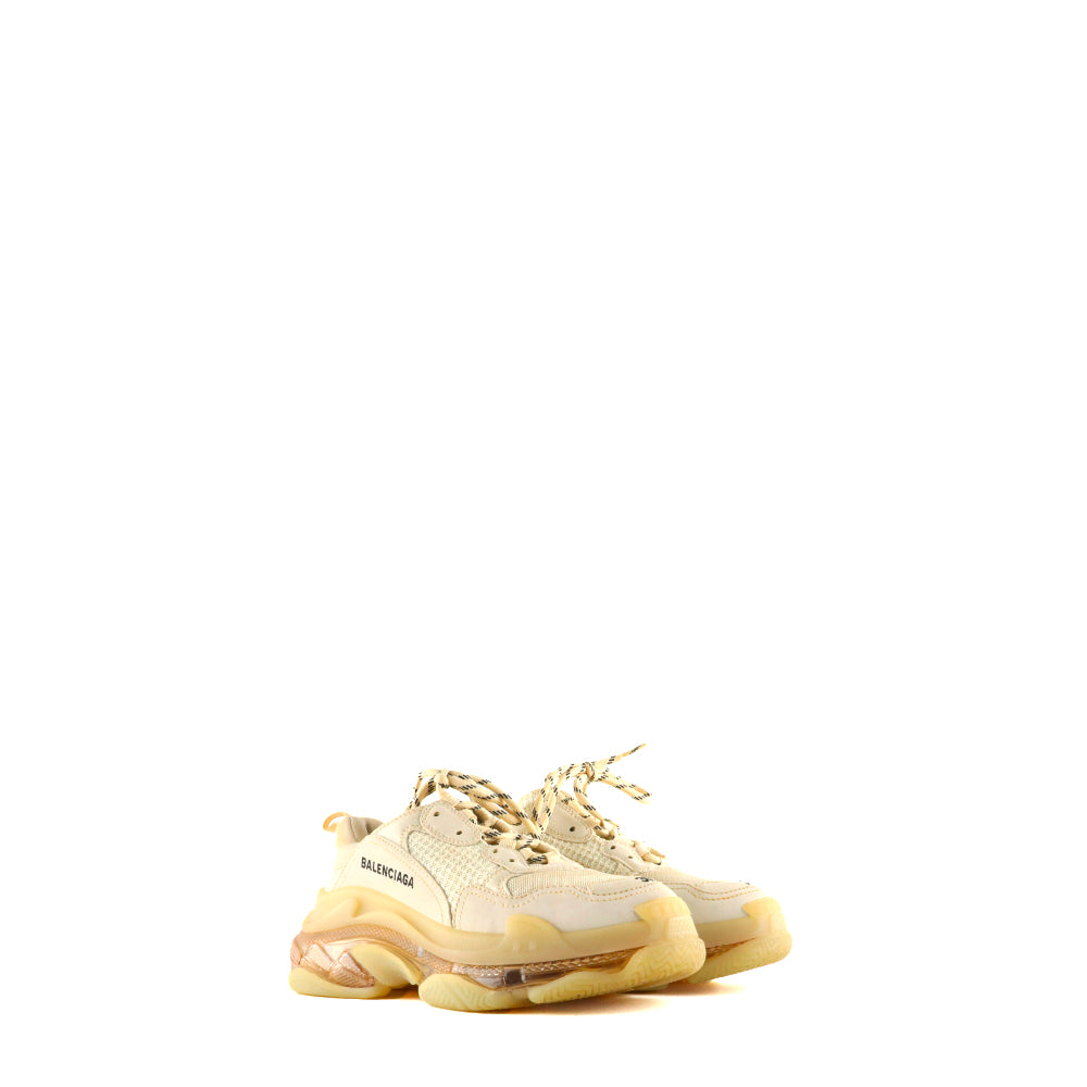 BALENCIAGA - White Triple S sneakers (T38)